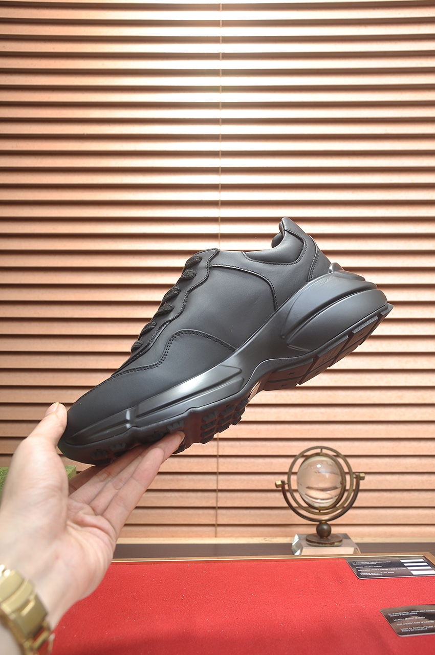 Gucci高仿黑色男鞋 全黑雙G立體壓紋老爹鞋 極簡潮流設計｜歐美奢侈品精品推薦