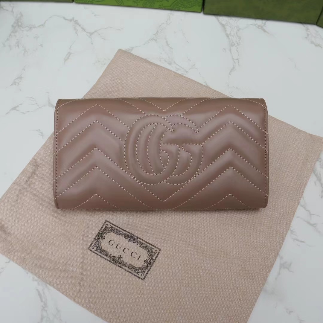 Gucci 原單GG Marmont系列釦式短夾 粉棕色經典演繹｜歐美奢侈品精品推薦
