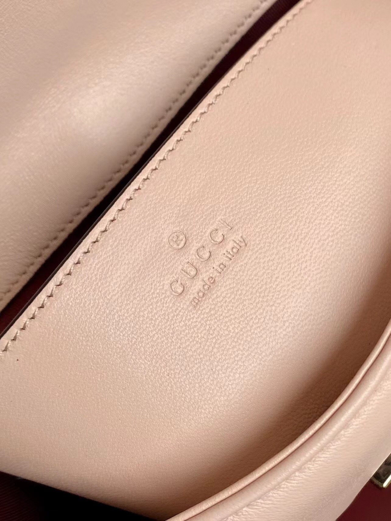 Gucci 一比一GG Marmont鏈條包 奶茶色迷你肩背包款｜歐美奢侈品精品推薦