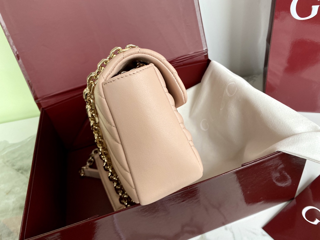 Gucci 一比一GG Marmont鏈條包 奶茶色迷你肩背包款｜歐美奢侈品精品推薦