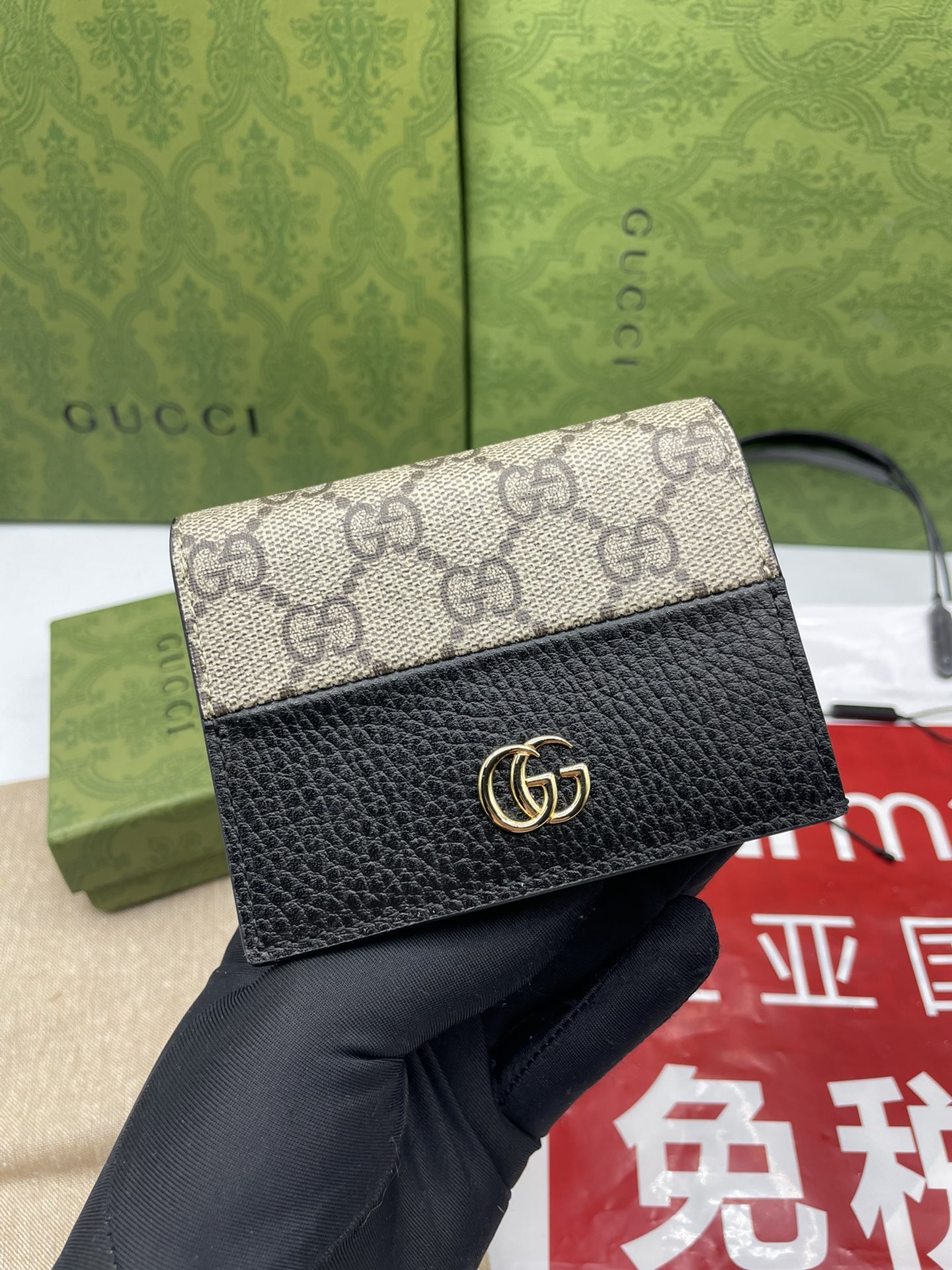 Gucci 高仿 GG Marmont黑色拼接短夾 經典雙G扣設計|超A仿原單精品圖片 13 Gucci 高仿 GG Marmont黑色拼接短夾 經典雙G扣設計|歐美奢侈品精品推薦