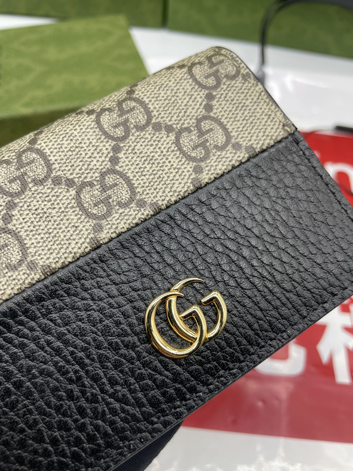 Gucci 高仿 GG Marmont黑色拼接短夾 經典雙G扣設計|超A仿原單精品圖片 12 Gucci 高仿 GG Marmont黑色拼接短夾 經典雙G扣設計|歐美奢侈品精品推薦