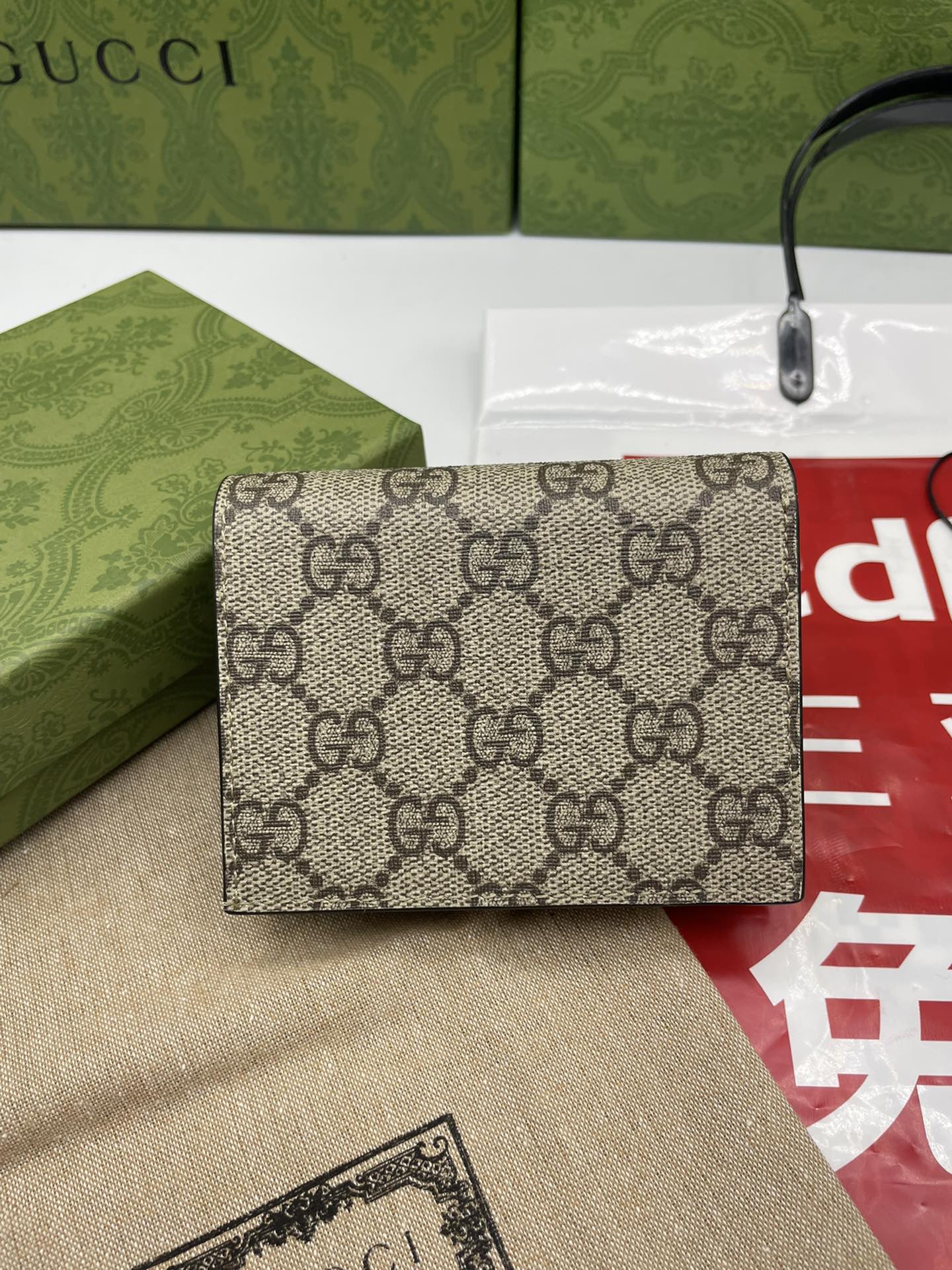 Gucci 一比一 GG Marmont白色拼接短夾 百搭風格小皮件｜歐美奢侈品精品推薦