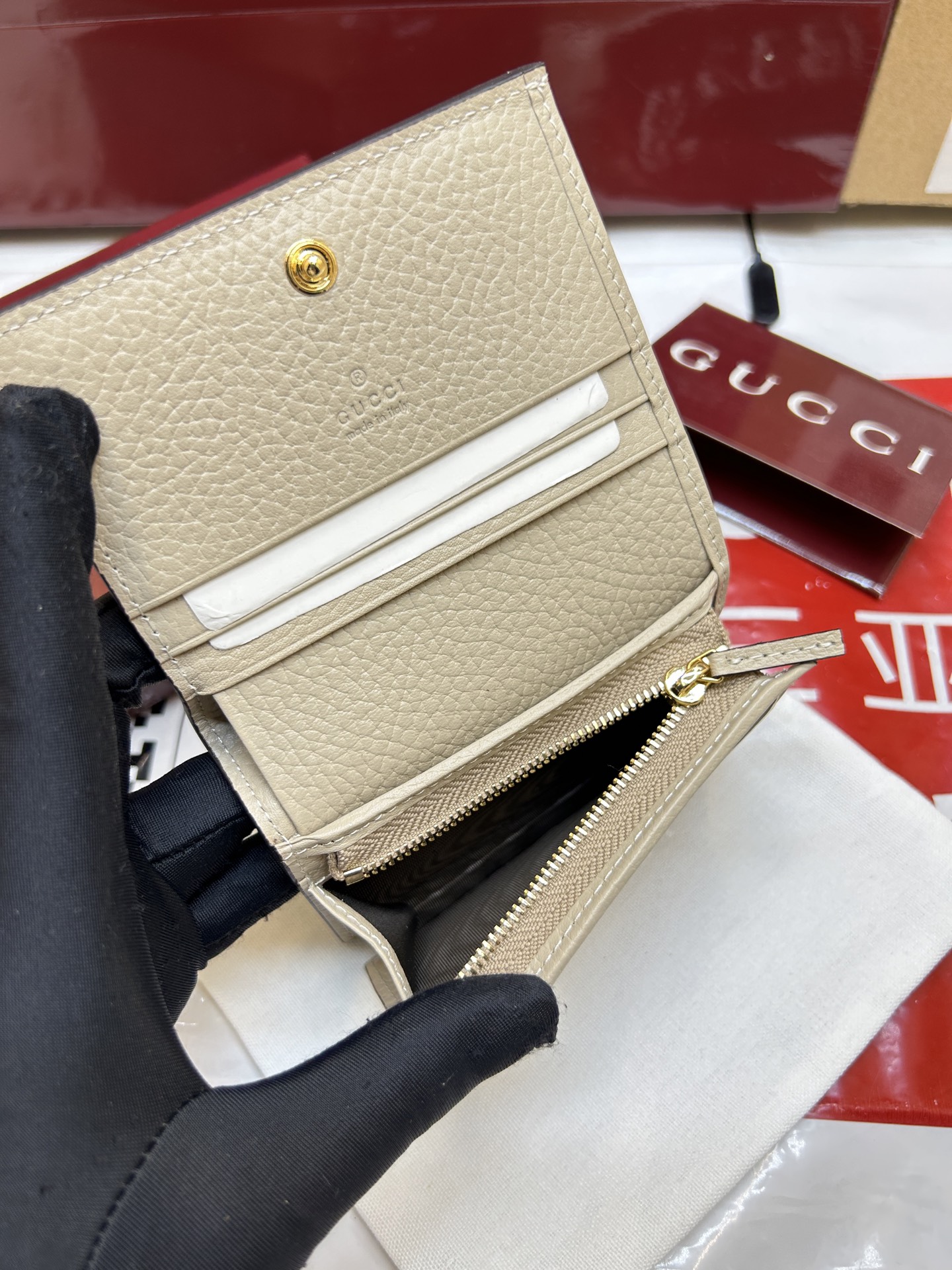 GUCCI高仿卡其拼接短夾雙色設計質感十足精緻耐用｜歐美奢侈品精品推薦