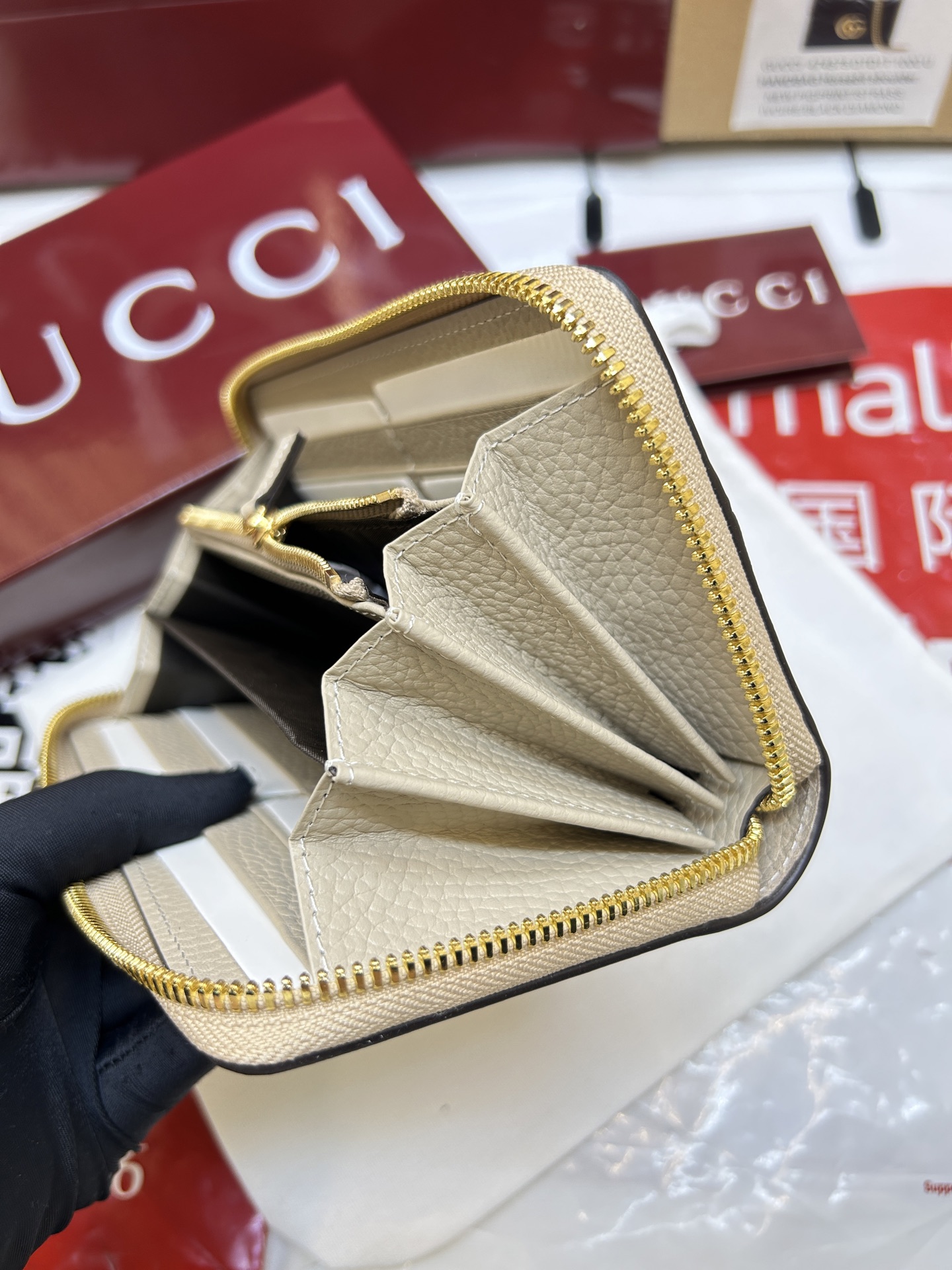 GUCCI高仿拉鍊長夾女用奶茶拼接老花經典實用設計｜歐美奢侈品精品推薦