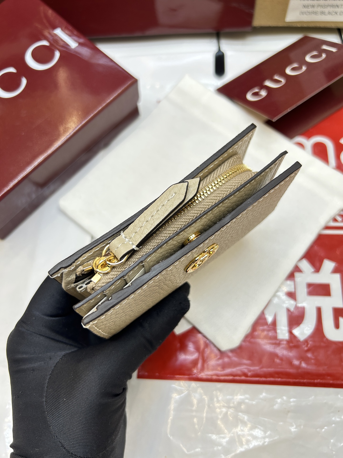 GUCCI高仿卡片夾女用迷你款老花設計輕薄實用首選|超A仿原單精品圖片 11 GUCCI高仿卡片夾女用迷你款老花設計輕薄實用首選|歐美奢侈品精品推薦