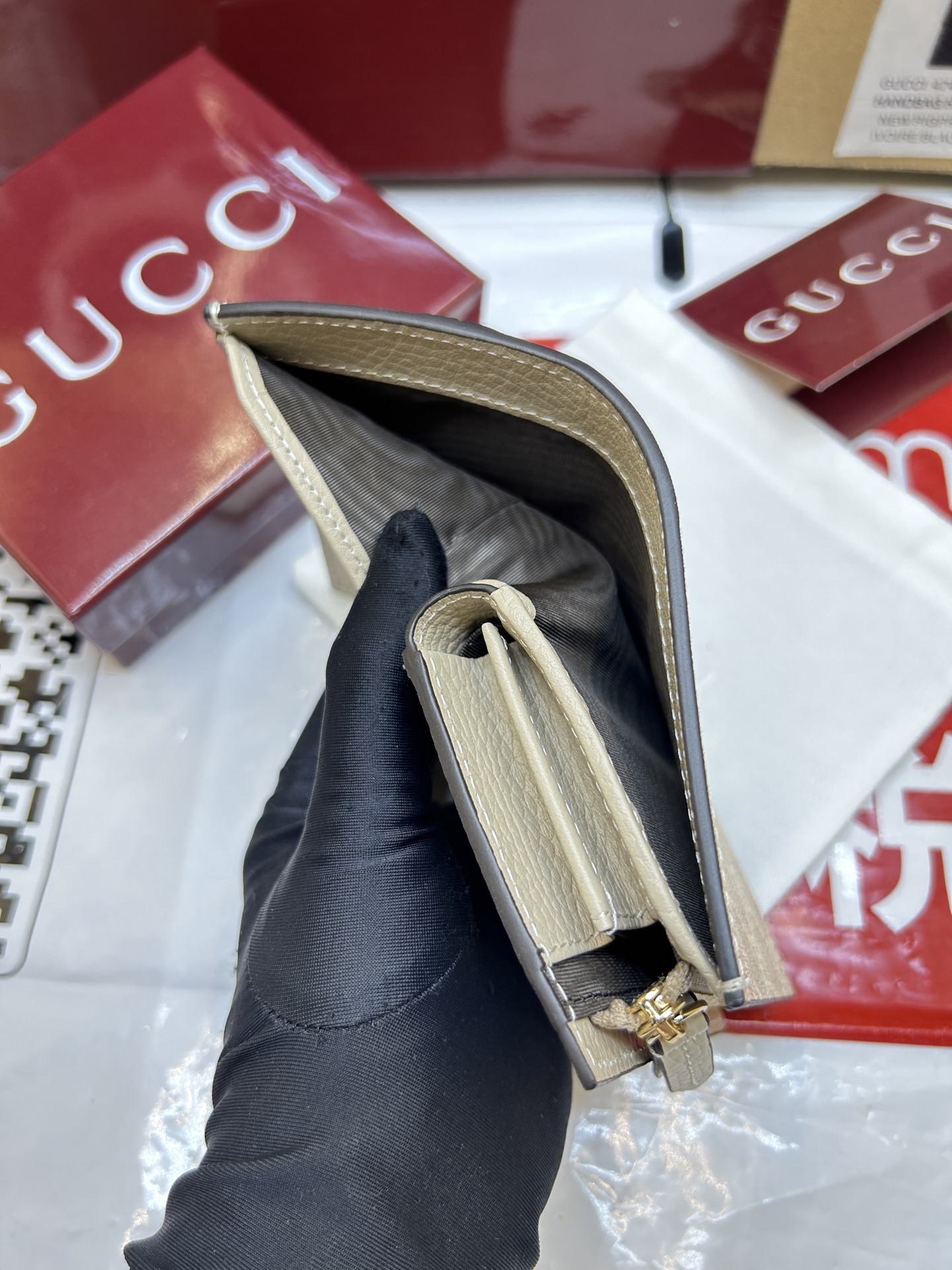 GUCCI高仿卡片夾女用迷你款老花設計輕薄實用首選|超A仿原單精品圖片 7 GUCCI高仿卡片夾女用迷你款老花設計輕薄實用首選|歐美奢侈品精品推薦