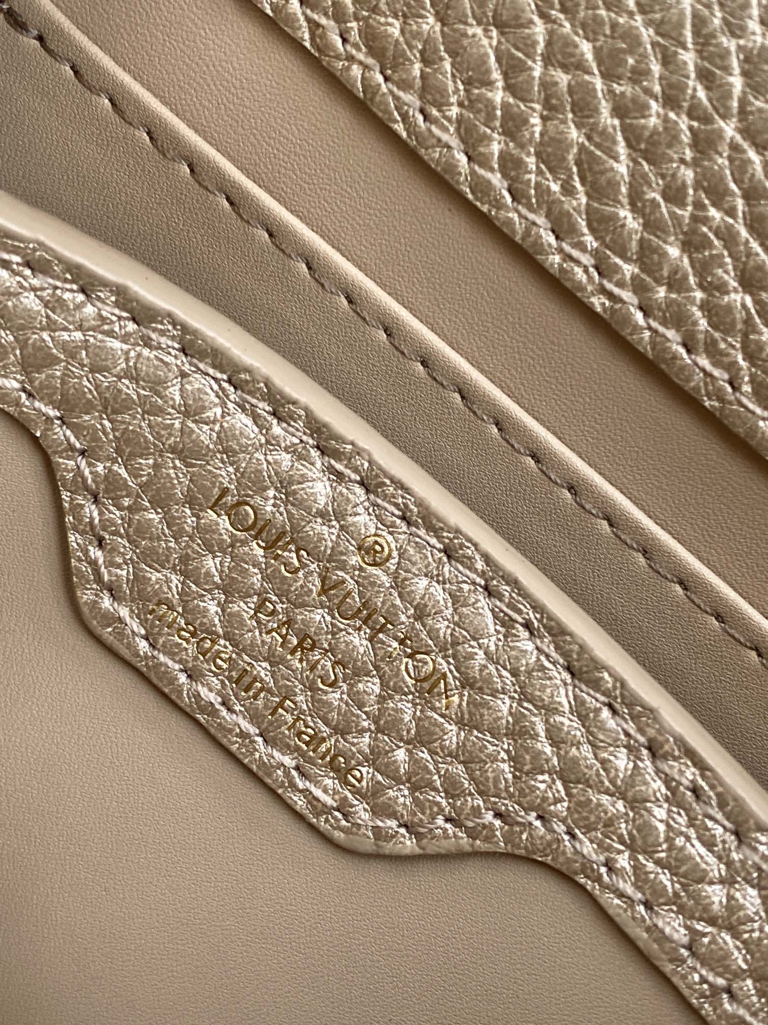 LV高仿金色Capucines Mini鏈條包 小巧優雅輕奢設計｜歐美奢侈品精品推薦