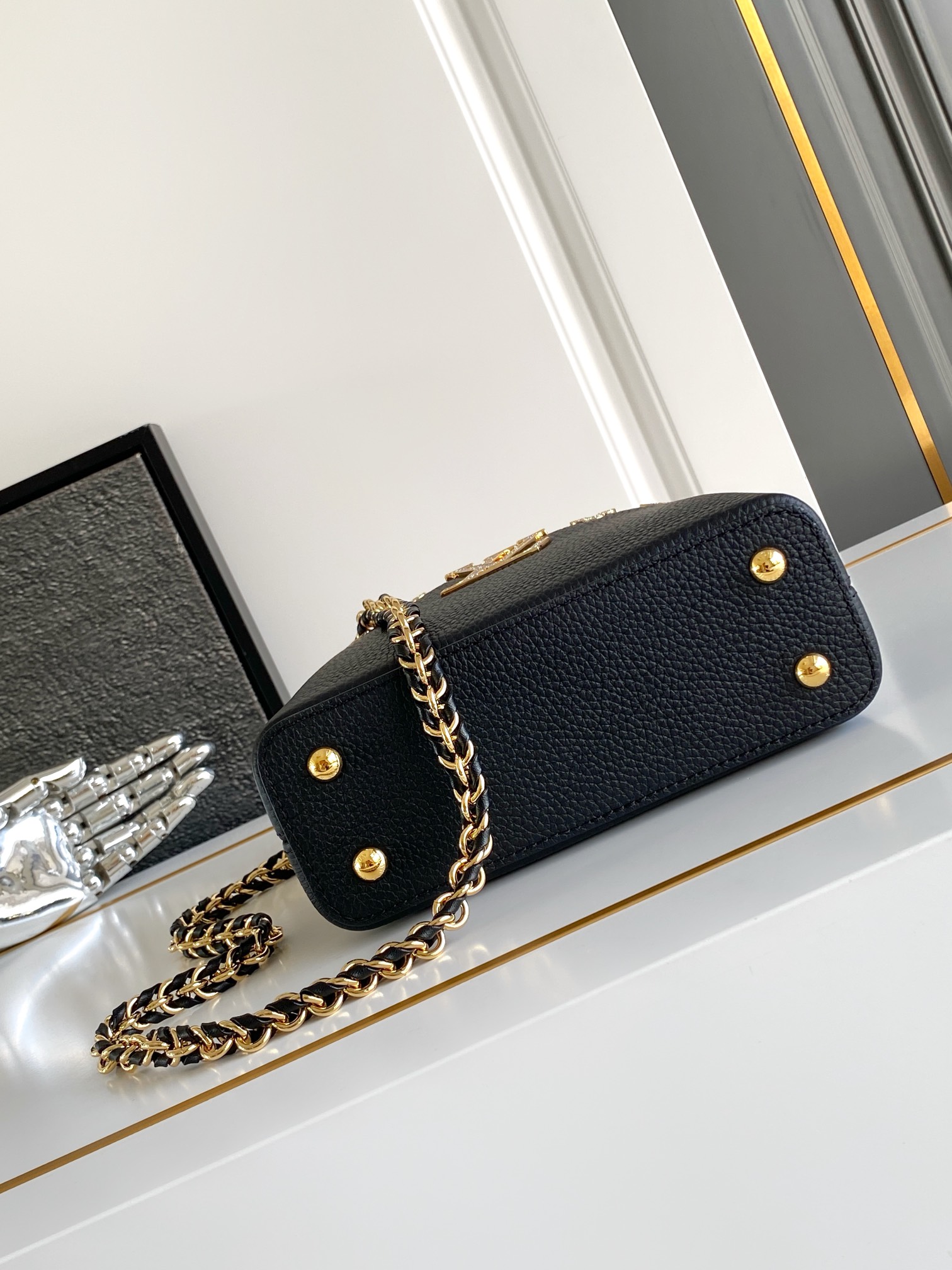 LV高仿黑色Capucines Mini手袋 都會質感百搭新款｜歐美奢侈品精品推薦