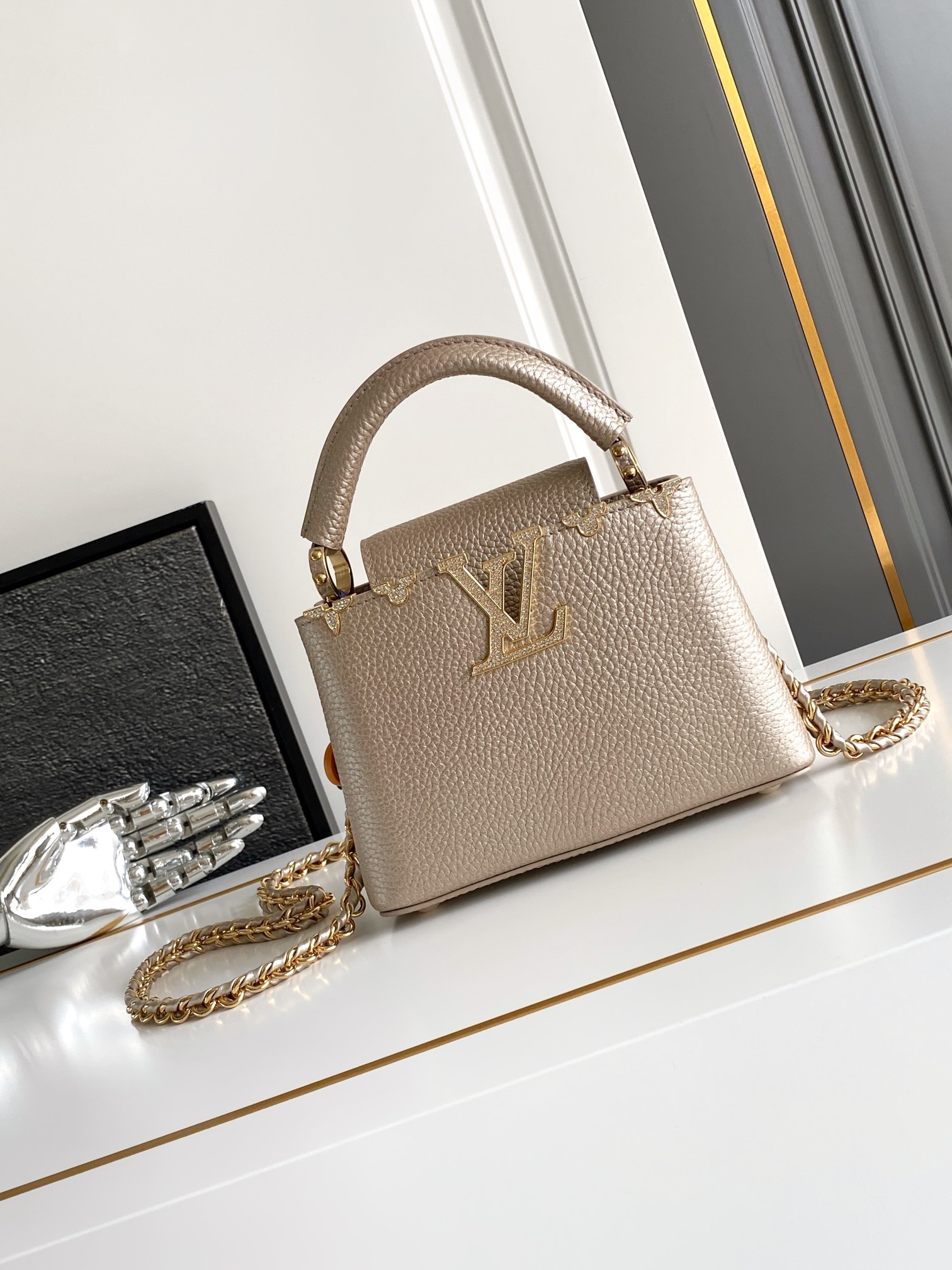 LV一比一香檳金Capucines Mini手提包 精緻光澤質感新作