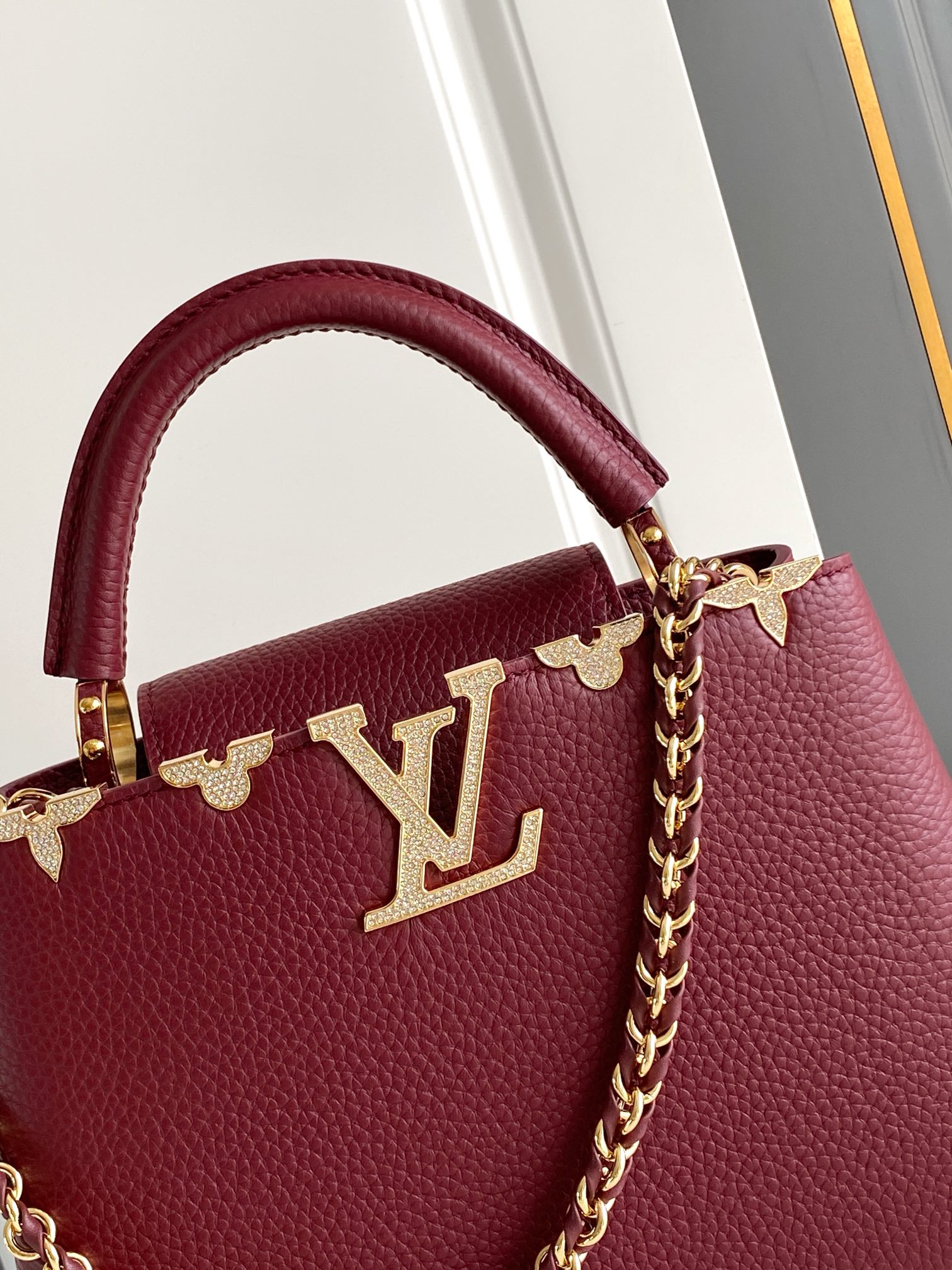 LV原單酒紅Capucines MM手提包 經典氣場復刻奢華款｜歐美奢侈品精品推薦
