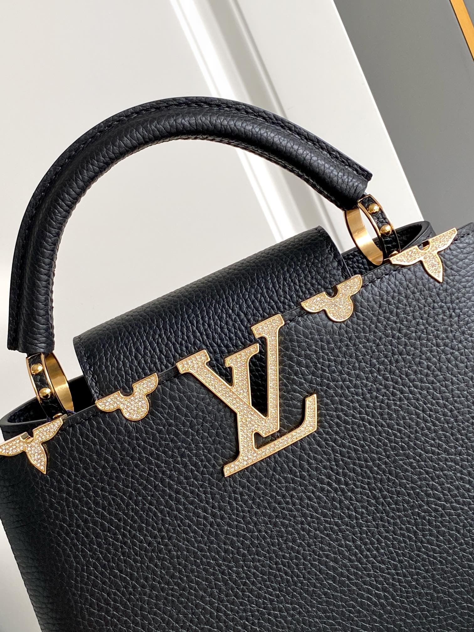 LV高仿黑色Capucines MM手提包 經典大容量都會女包｜歐美奢侈品精品推薦