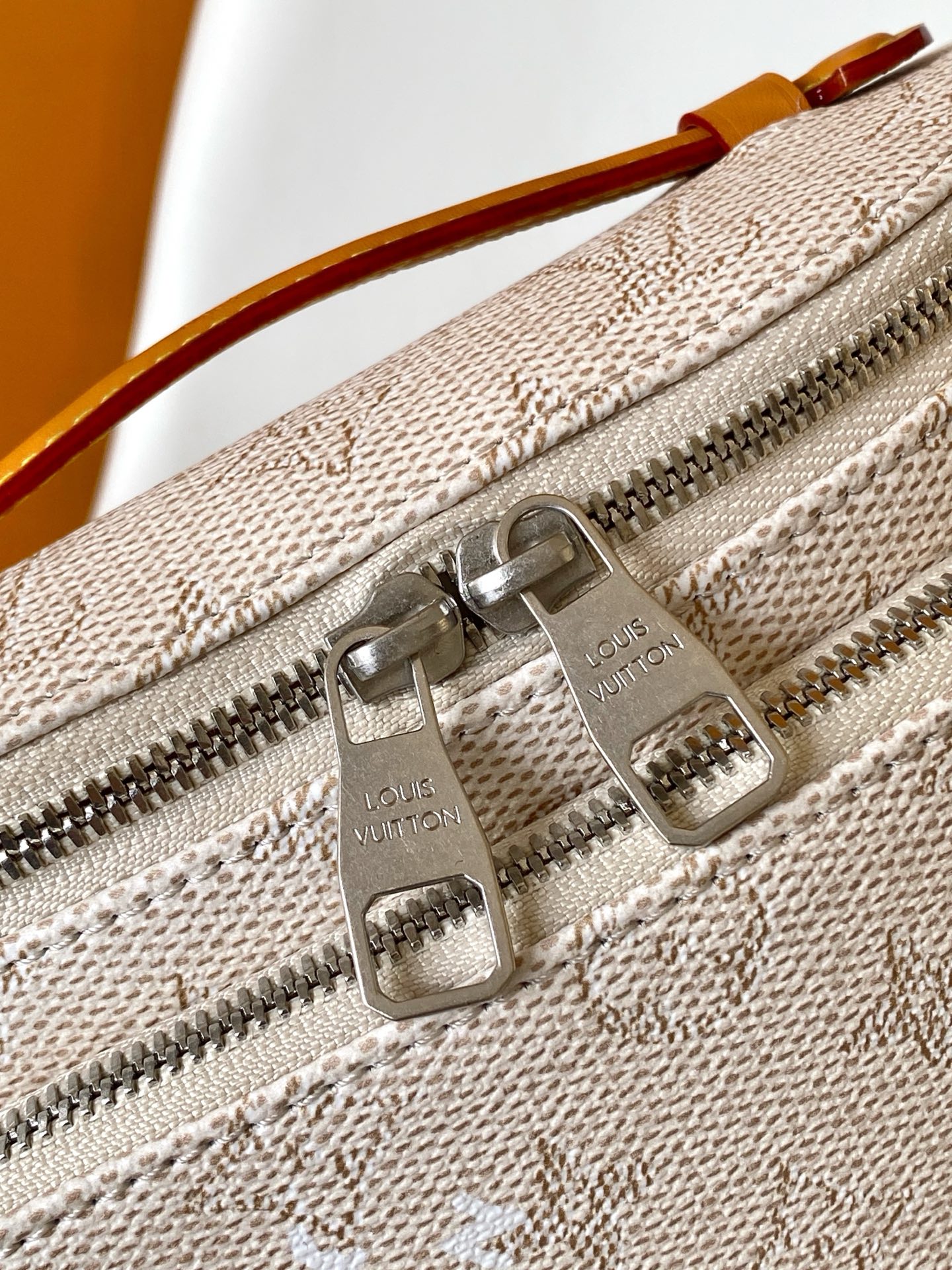 LV原單米白Monogram腰包 時尚休閒男女兼用款｜歐美奢侈品精品推薦