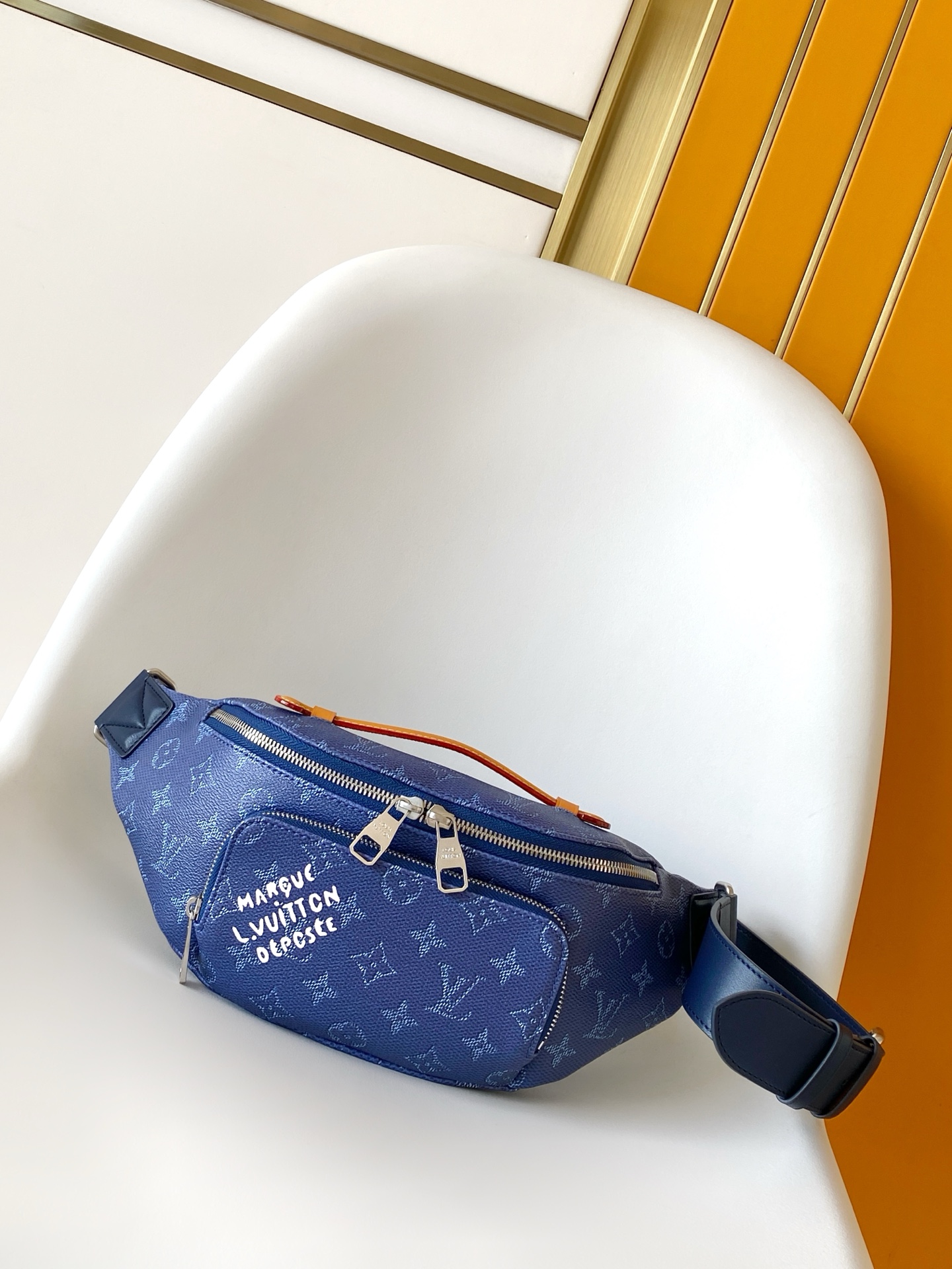 LV A貨藍色Monogram腰包 活力休閒街頭風格｜歐美奢侈品精品推薦