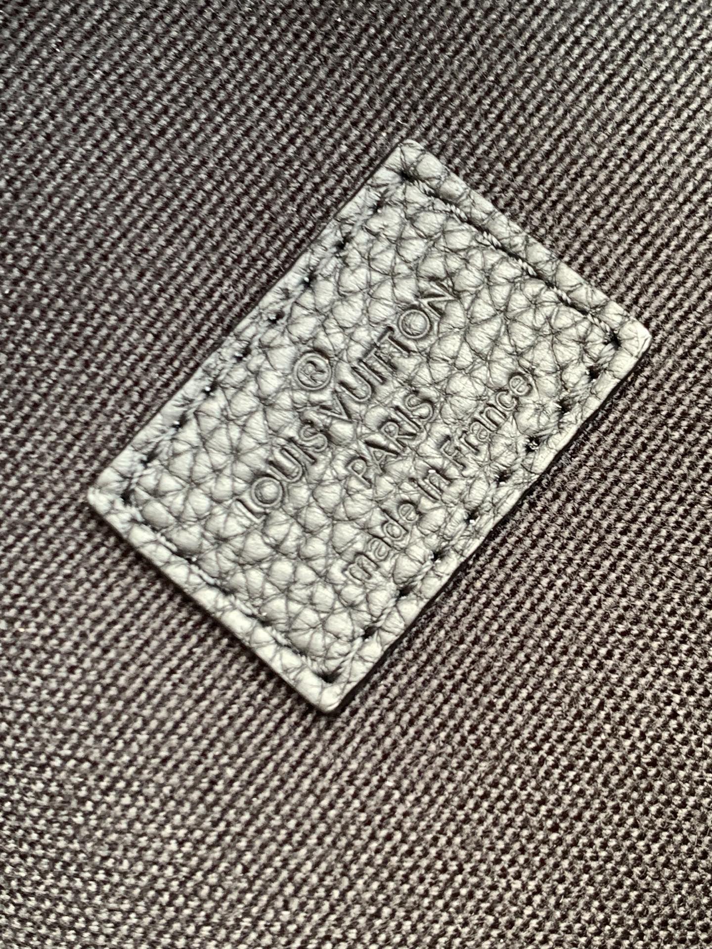 LV原單黑丹寧刺繡腰包 潮流休閒時尚男女兼用款｜歐美奢侈品精品推薦