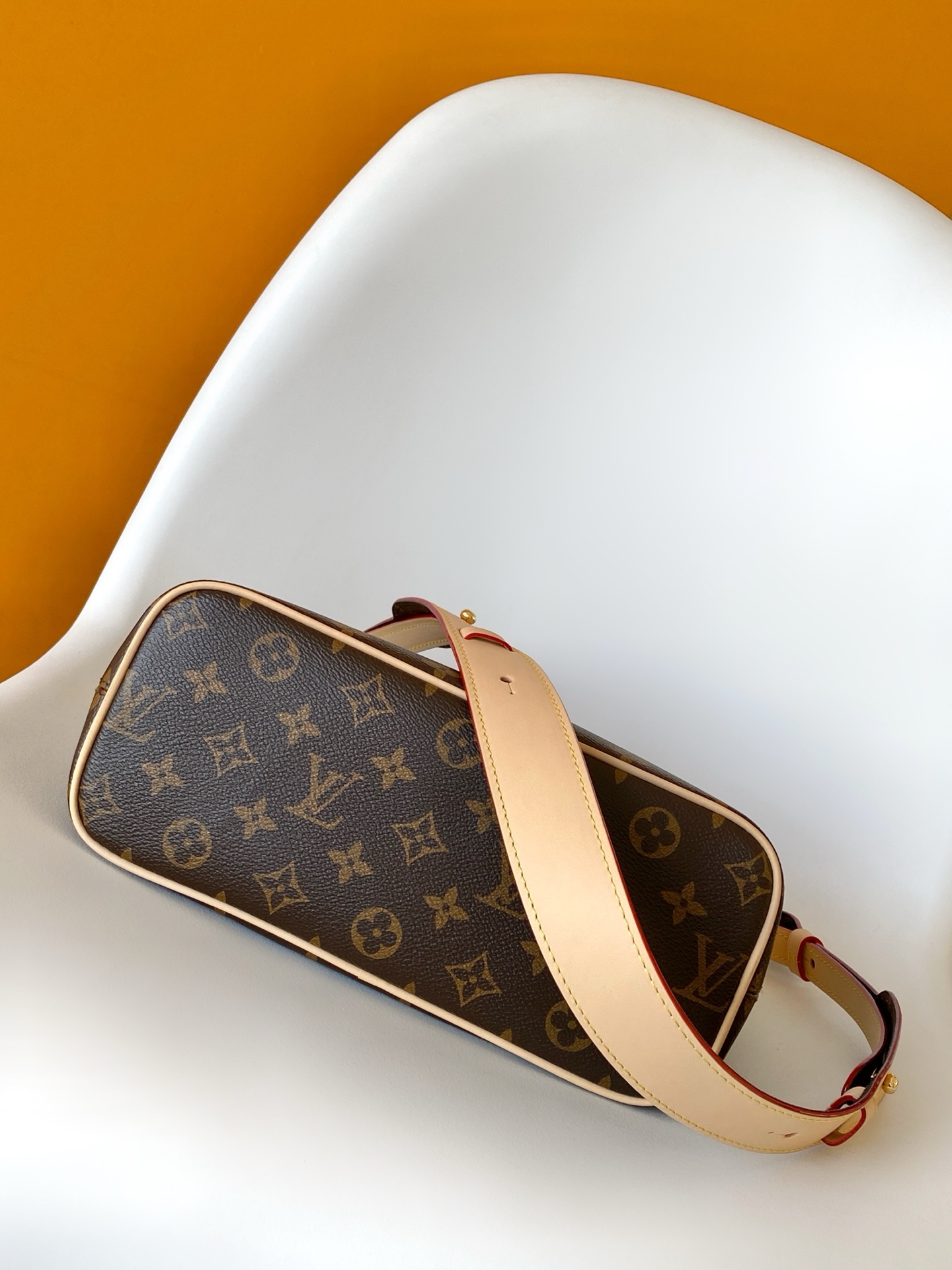 LV高仿老花中型手提包 經典結構百搭女包｜歐美奢侈品精品推薦