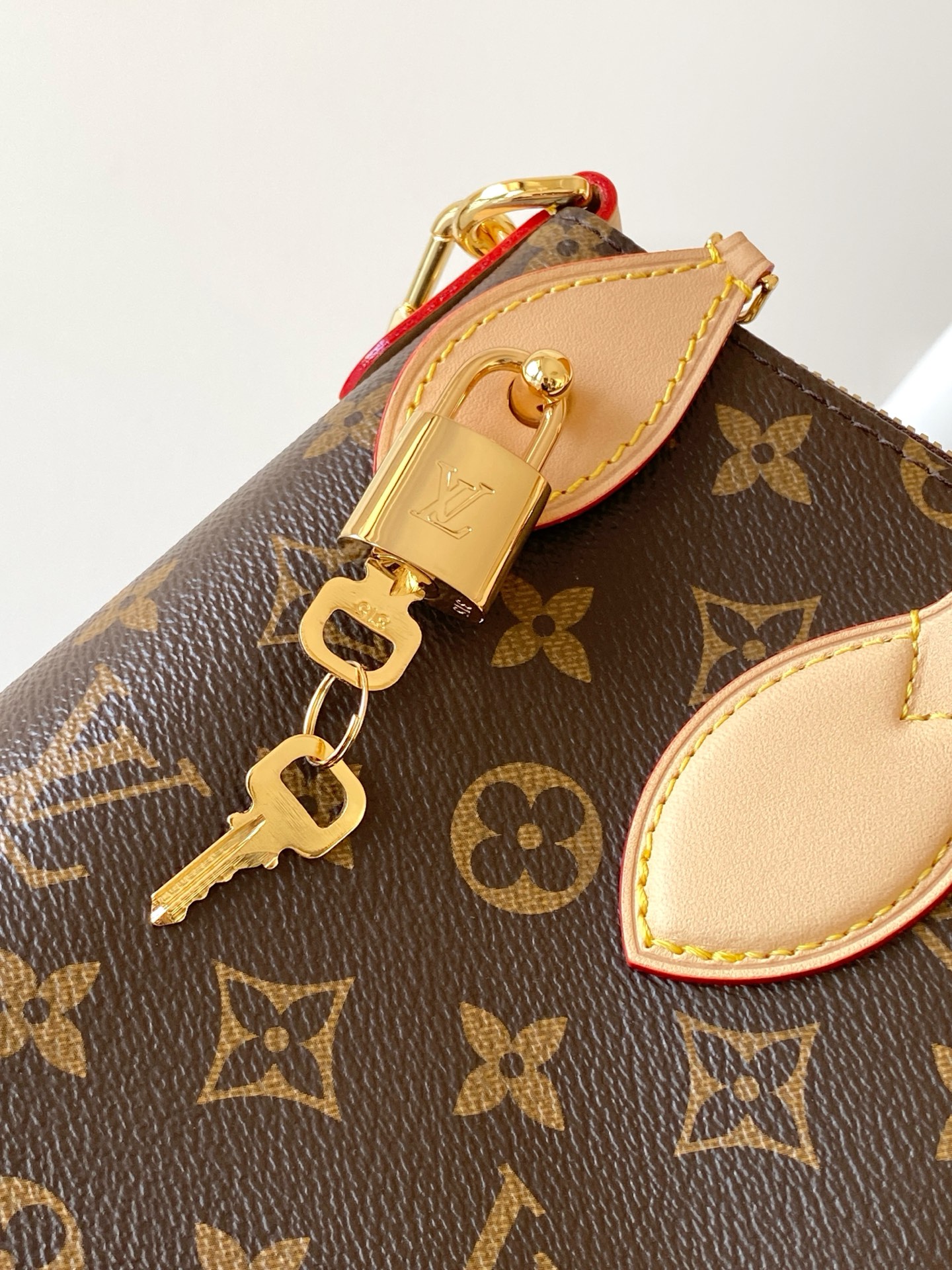 LV高仿老花中型手提包 經典結構百搭女包｜歐美奢侈品精品推薦