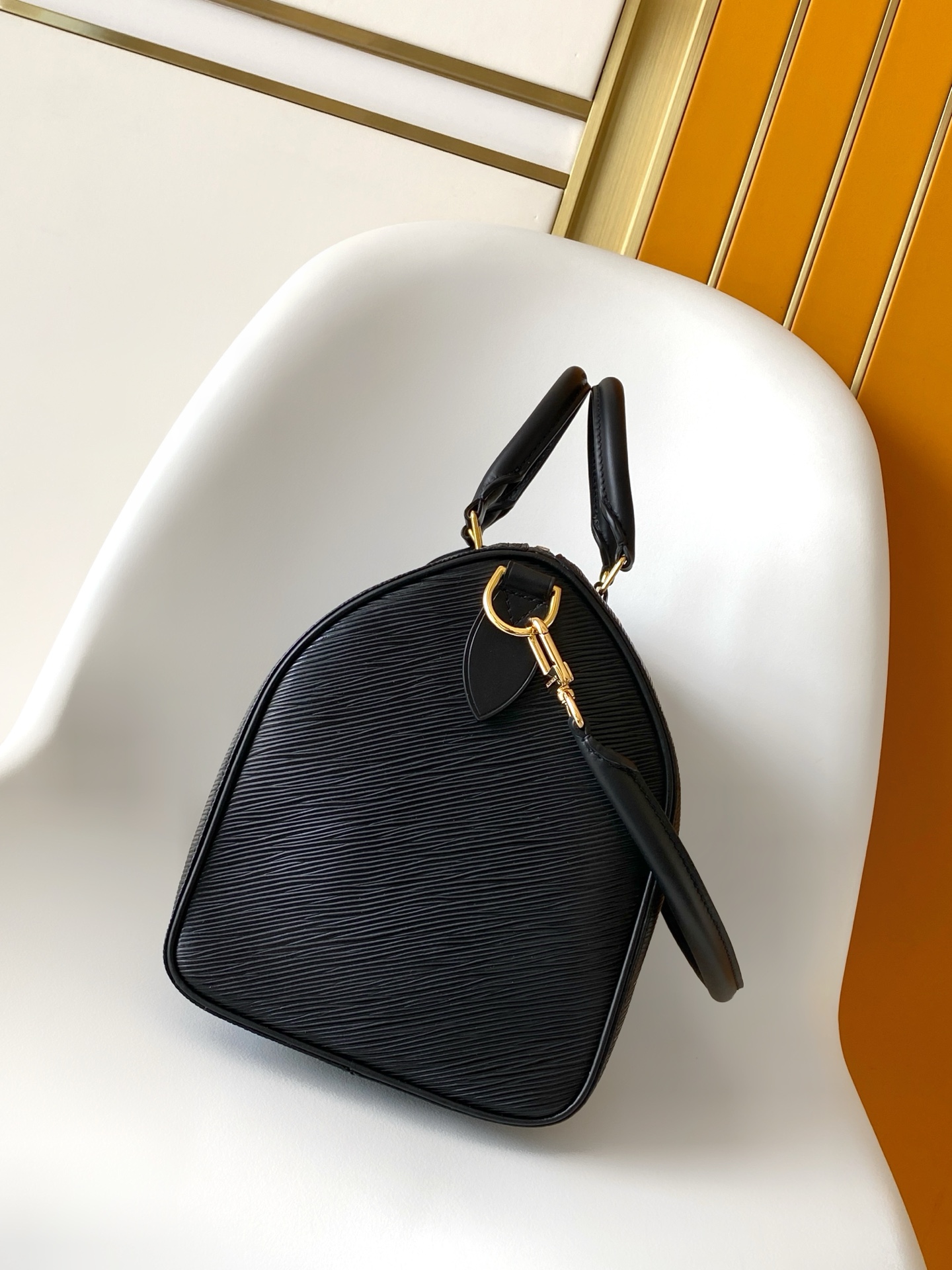 LV A貨黑色Epi紋手提包 經典挺版都會風格｜歐美奢侈品精品推薦