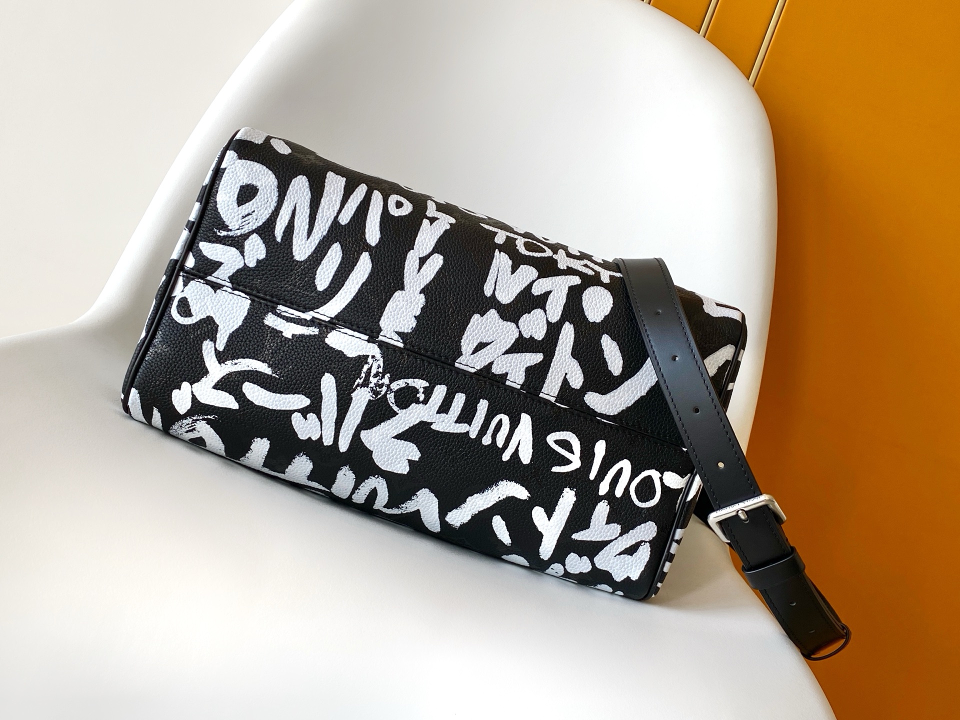 LV一比一塗鴉Speedy手提包 黑白藝術風潮款｜歐美奢侈品精品推薦