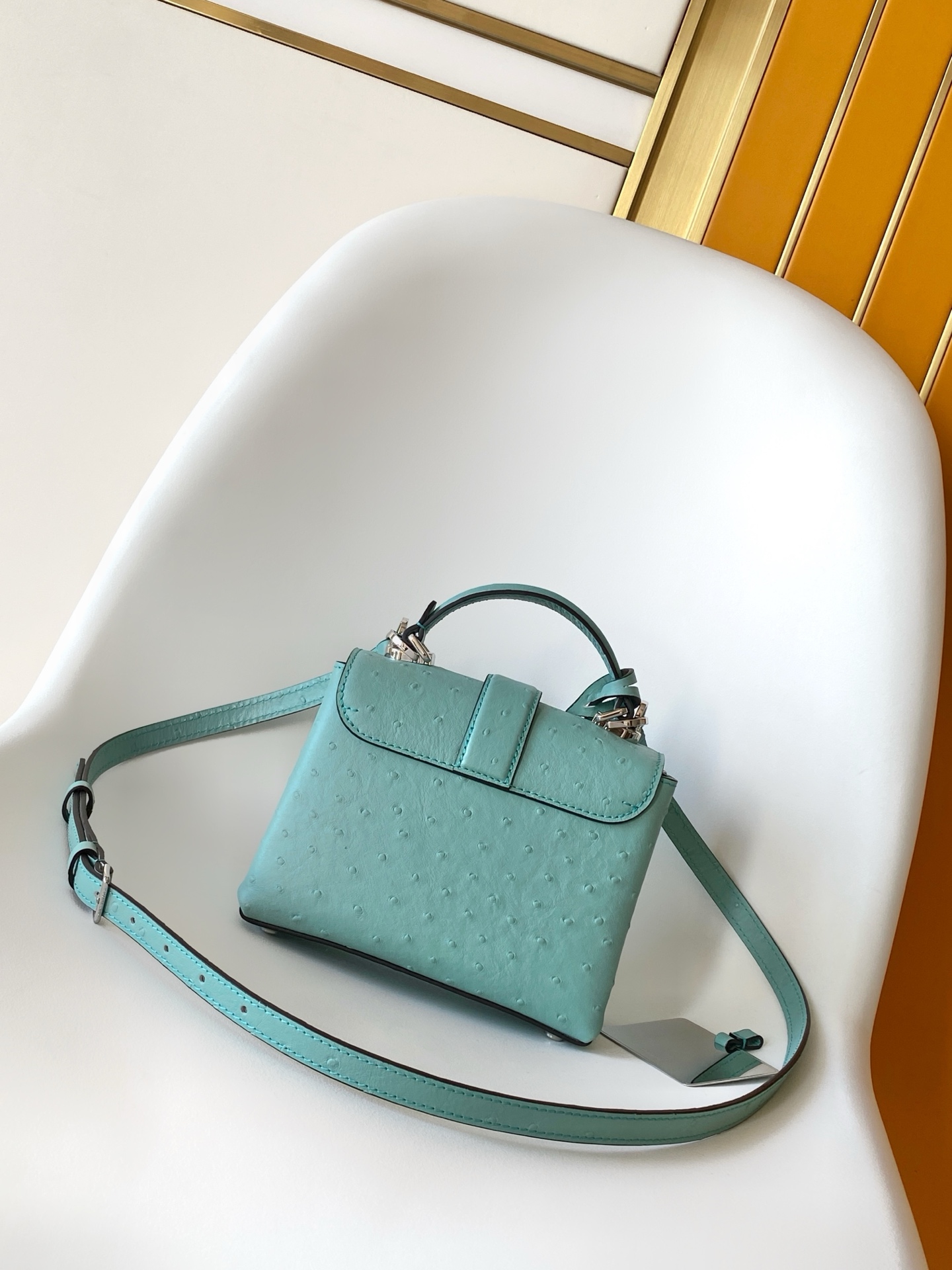 LV高仿湖水綠鴕鳥皮迷你包 甜美氣質新款｜歐美奢侈品精品推薦