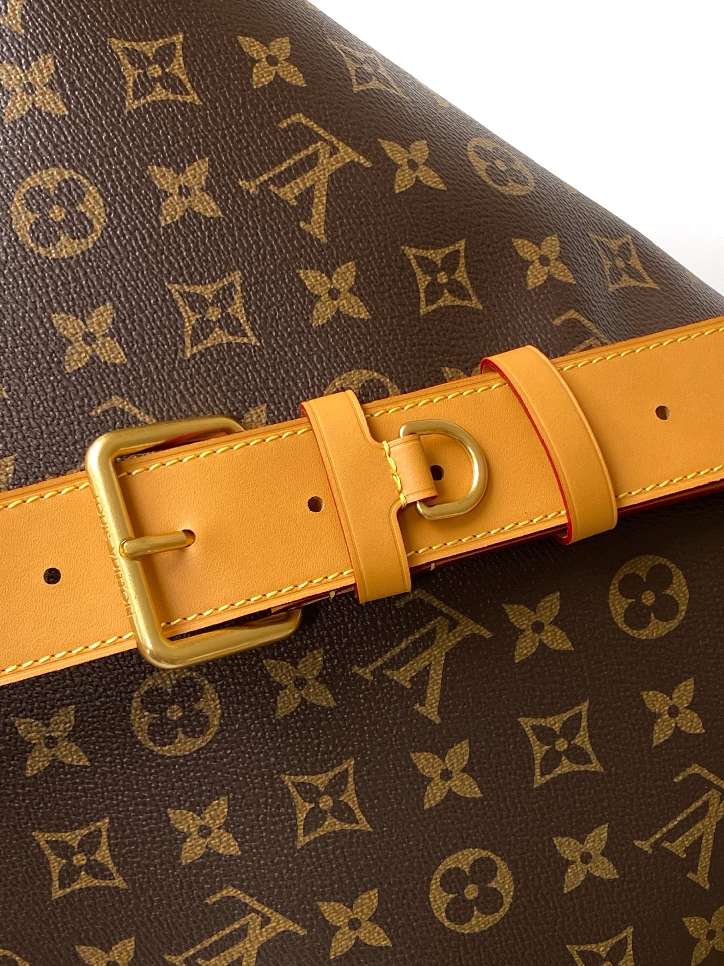 LV原單老花雙扣郵差包 經典復古學院風格｜歐美奢侈品精品推薦