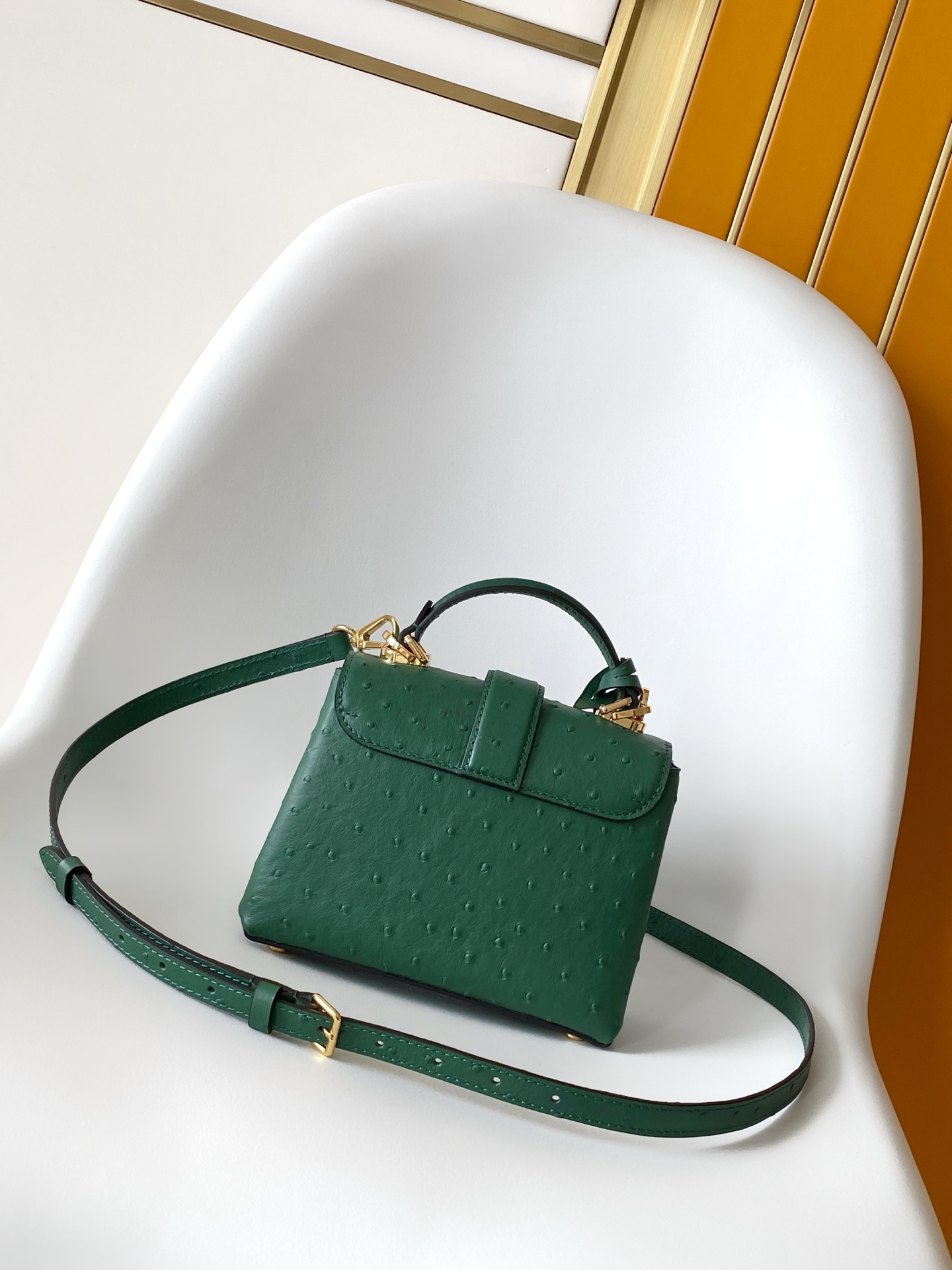 LV原單迷你鴕鳥紋綠色鎖頭包 精緻可愛小尺寸｜歐美奢侈品精品推薦