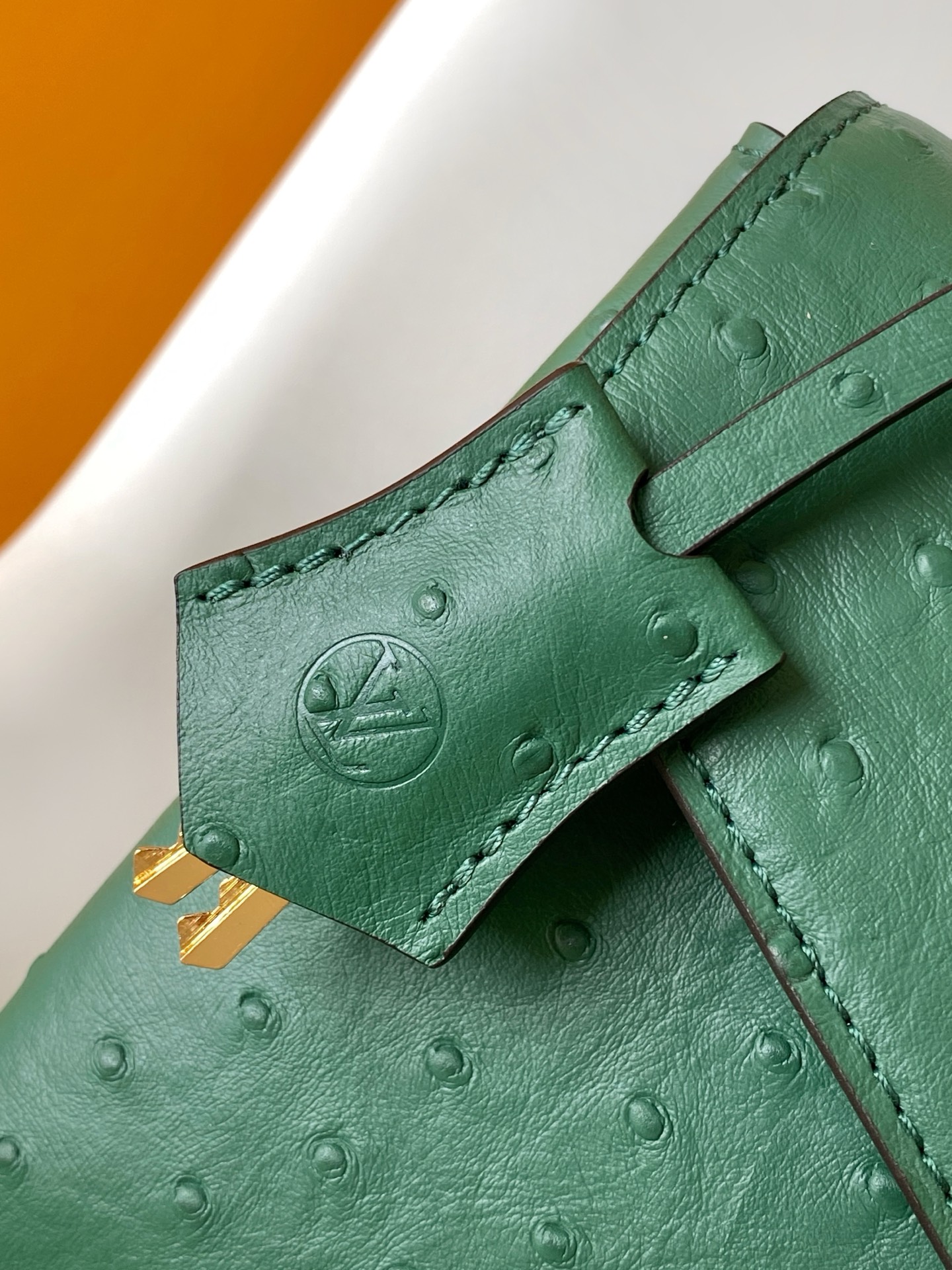 LV原單迷你鴕鳥紋綠色鎖頭包 精緻可愛小尺寸｜歐美奢侈品精品推薦