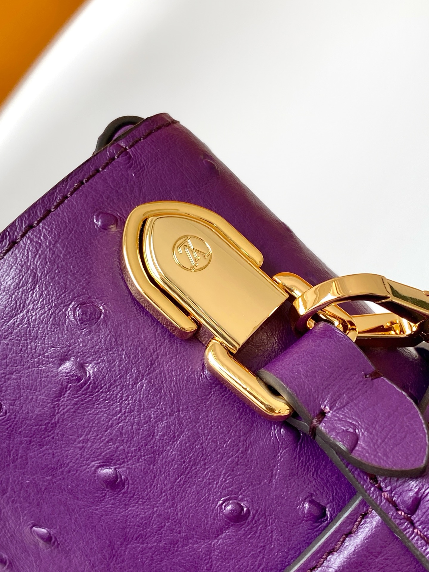 LV高仿紫色迷你鴕鳥紋手提包 小包時尚精品｜歐美奢侈品精品推薦