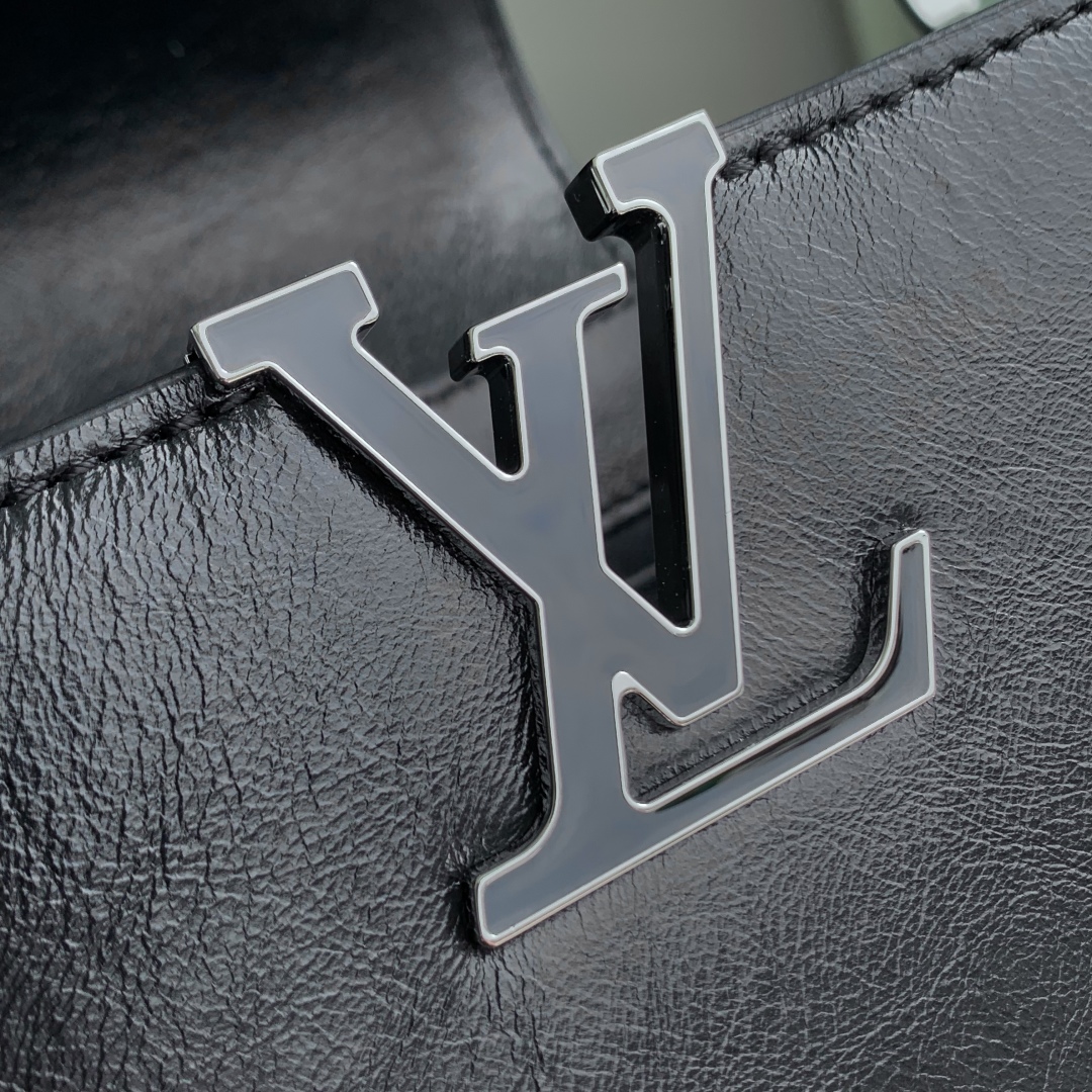 LV一比一黑色金鏈LOGO手提包 高質感精品設計｜歐美奢侈品精品推薦