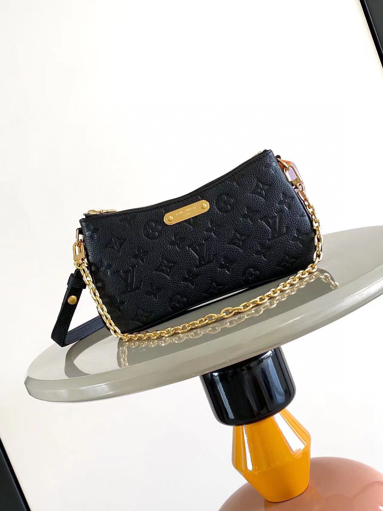 LV原單黑色壓花鏈條肩背包 摩登優雅精品款