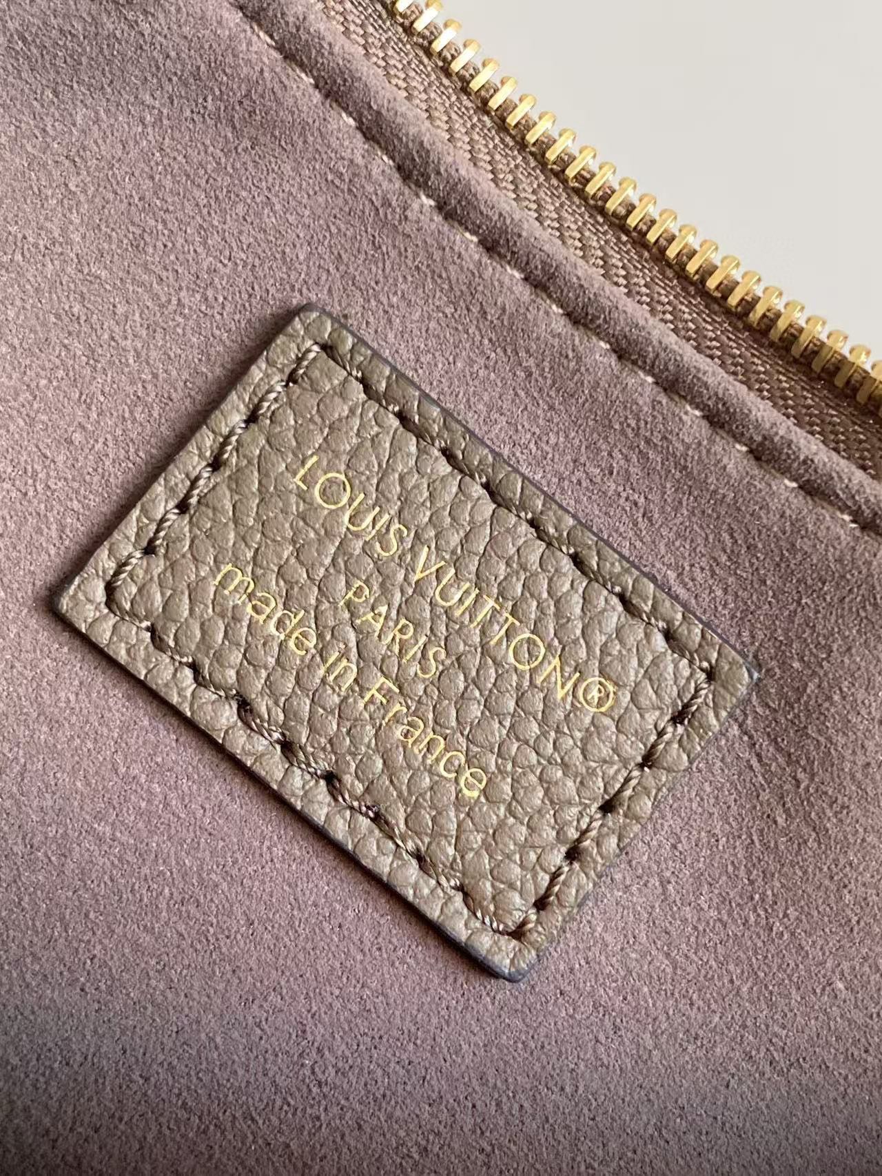 LV高仿灰褐色壓花鏈條手拿包 典雅精品質感款｜歐美奢侈品精品推薦