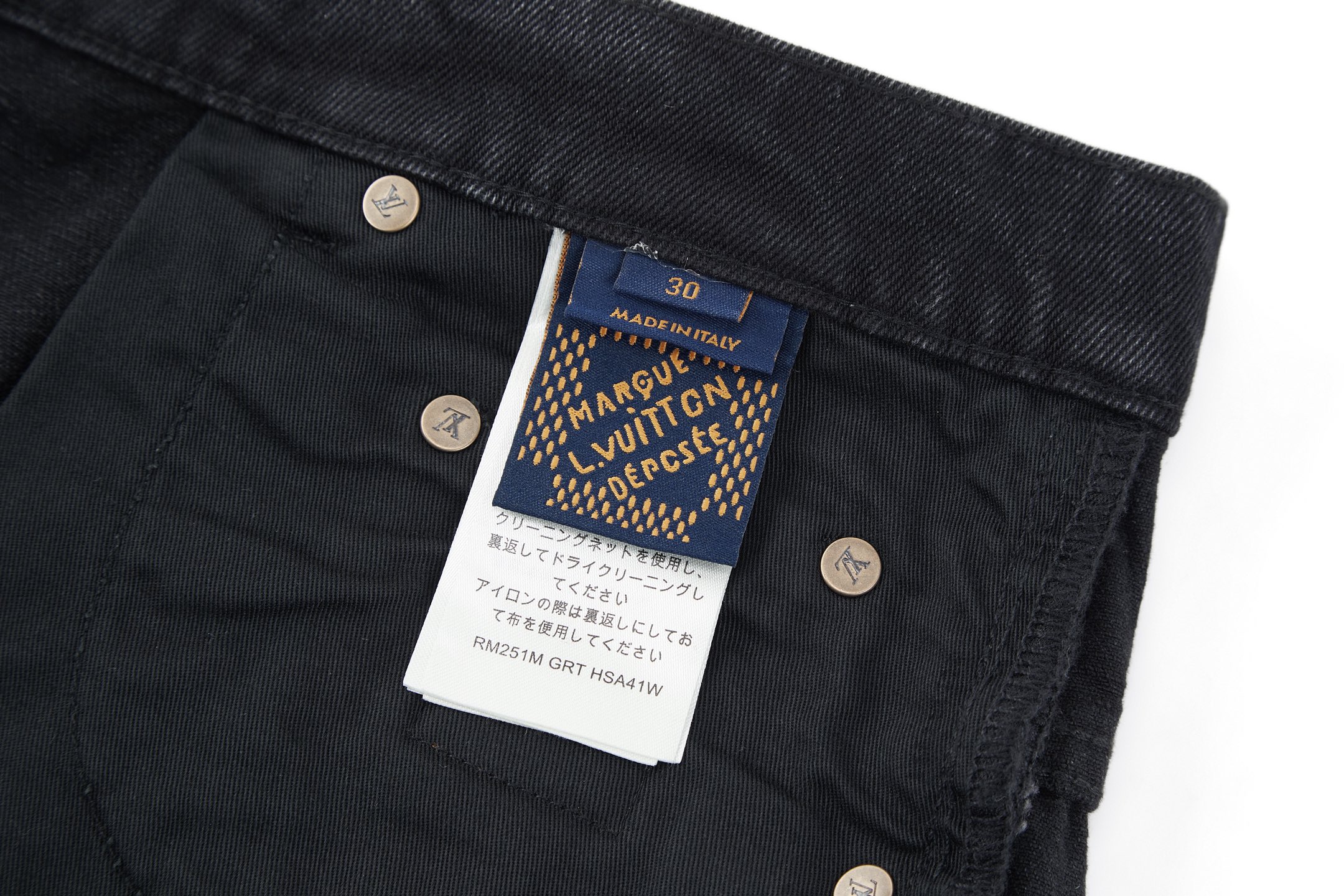 LV一比一男士老花後口袋牛仔褲 寬版街頭風格|超A仿原單精品圖片 12 LV一比一男士老花後口袋牛仔褲 寬版街頭風格|歐美奢侈品精品推薦