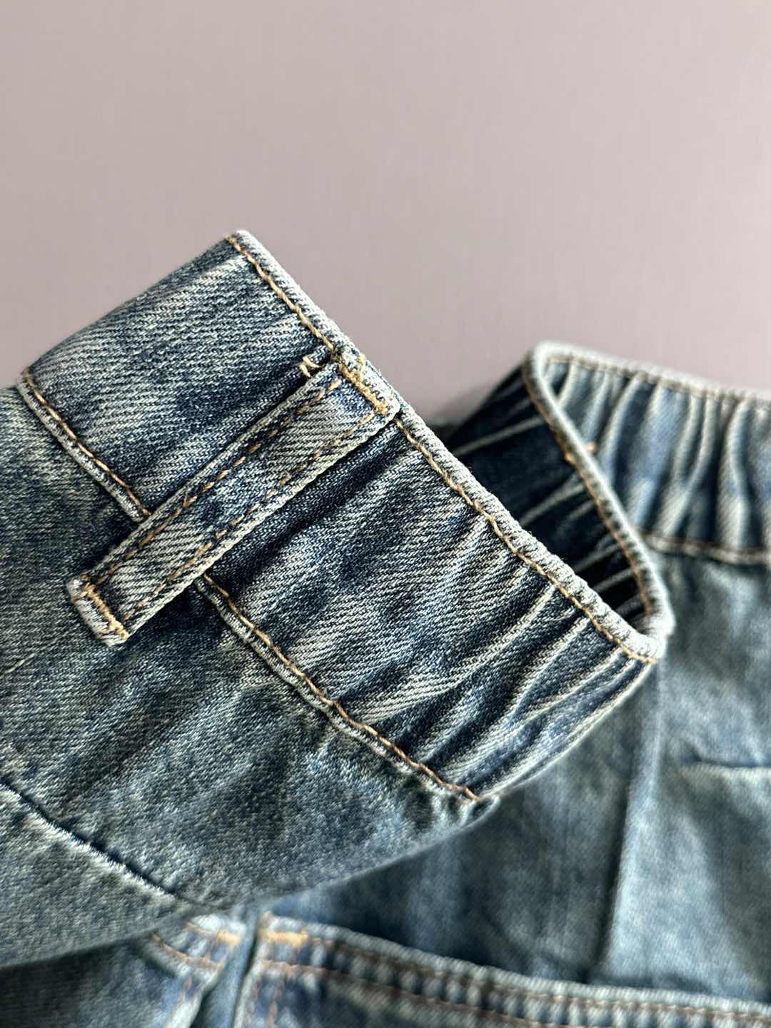 LV一比一男士淡藍水洗牛仔褲復古簡約Logo中直筒版型｜歐美奢侈品精品推薦