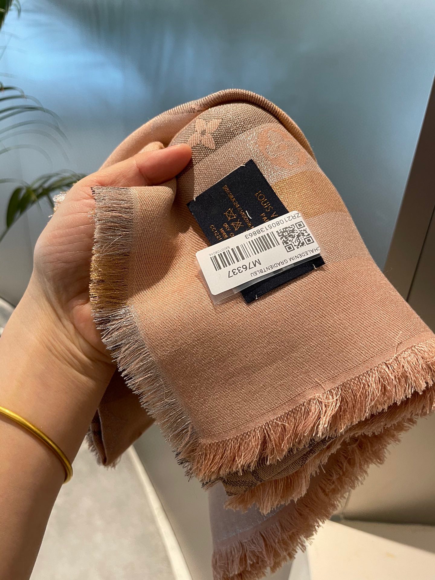 LV原單女款圍巾裸粉格紋老花輕柔氣質百搭款｜歐美奢侈品精品推薦