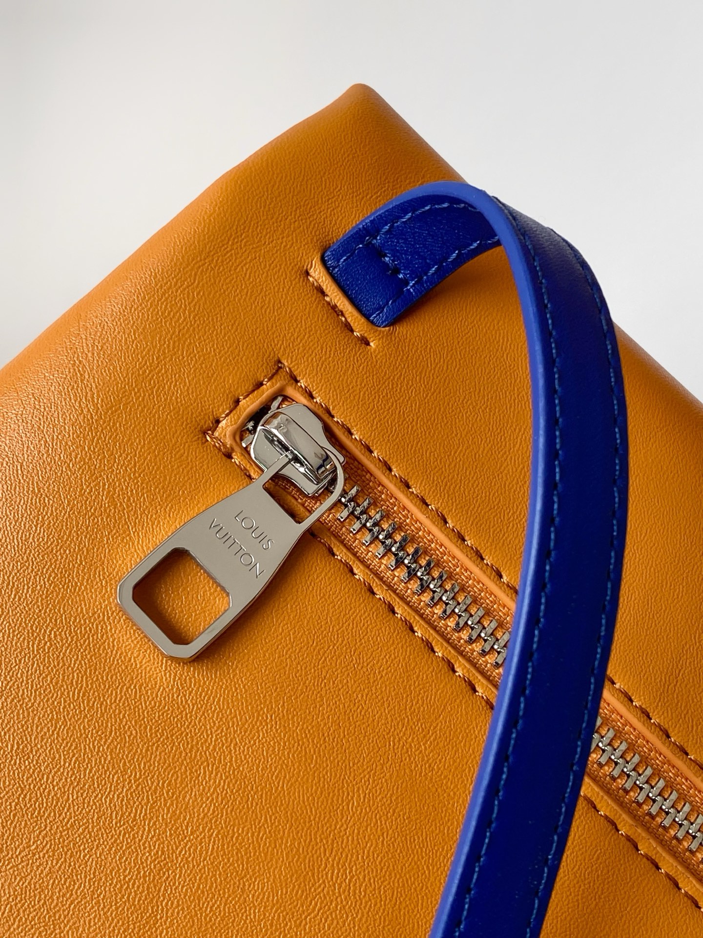 LV一比一橘藍拼色女包 法式字母設計款 搶眼新色推薦｜歐美奢侈品精品推薦