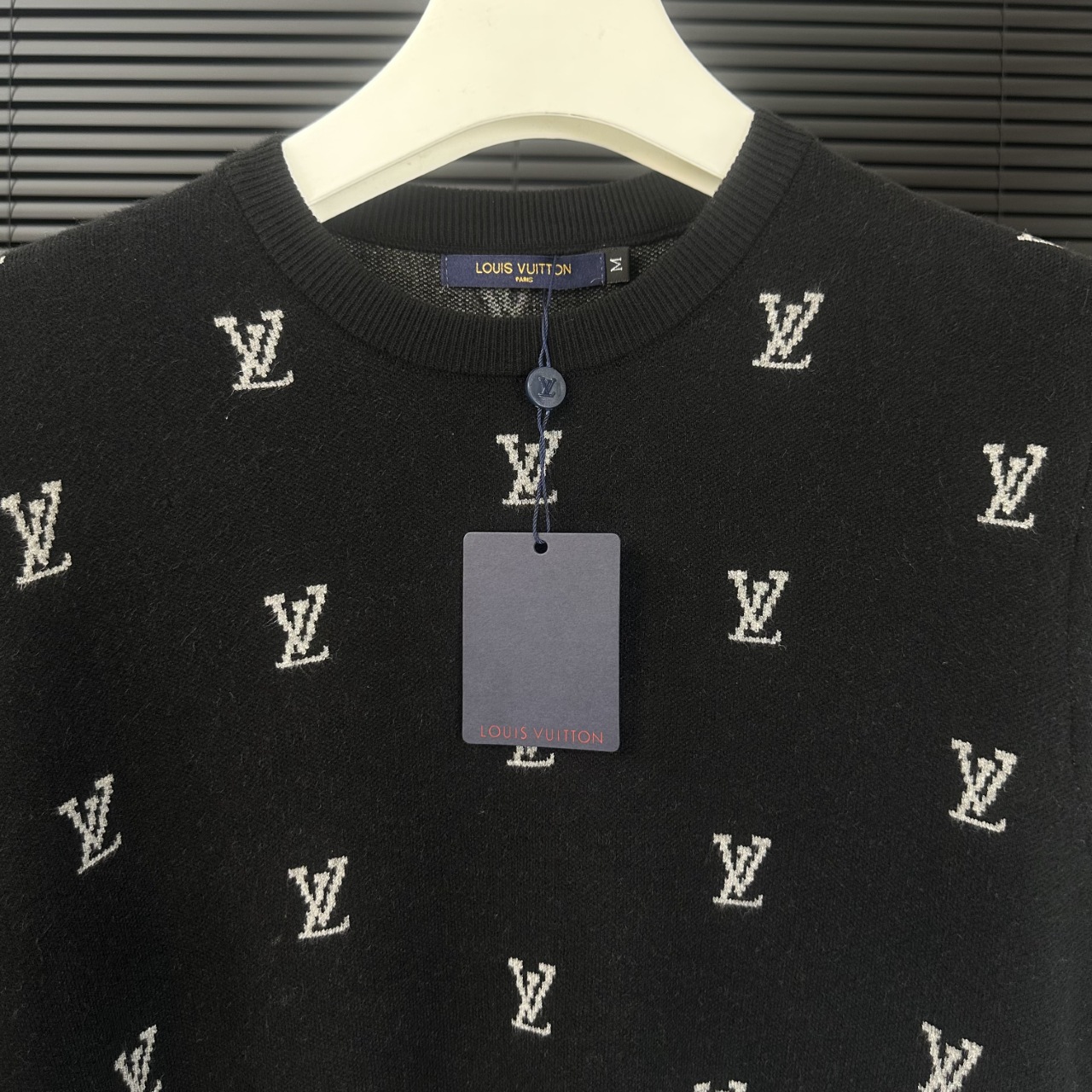 LV 原單滿版Logo針織毛衣 黑色時尚百搭｜歐美奢侈品精品推薦