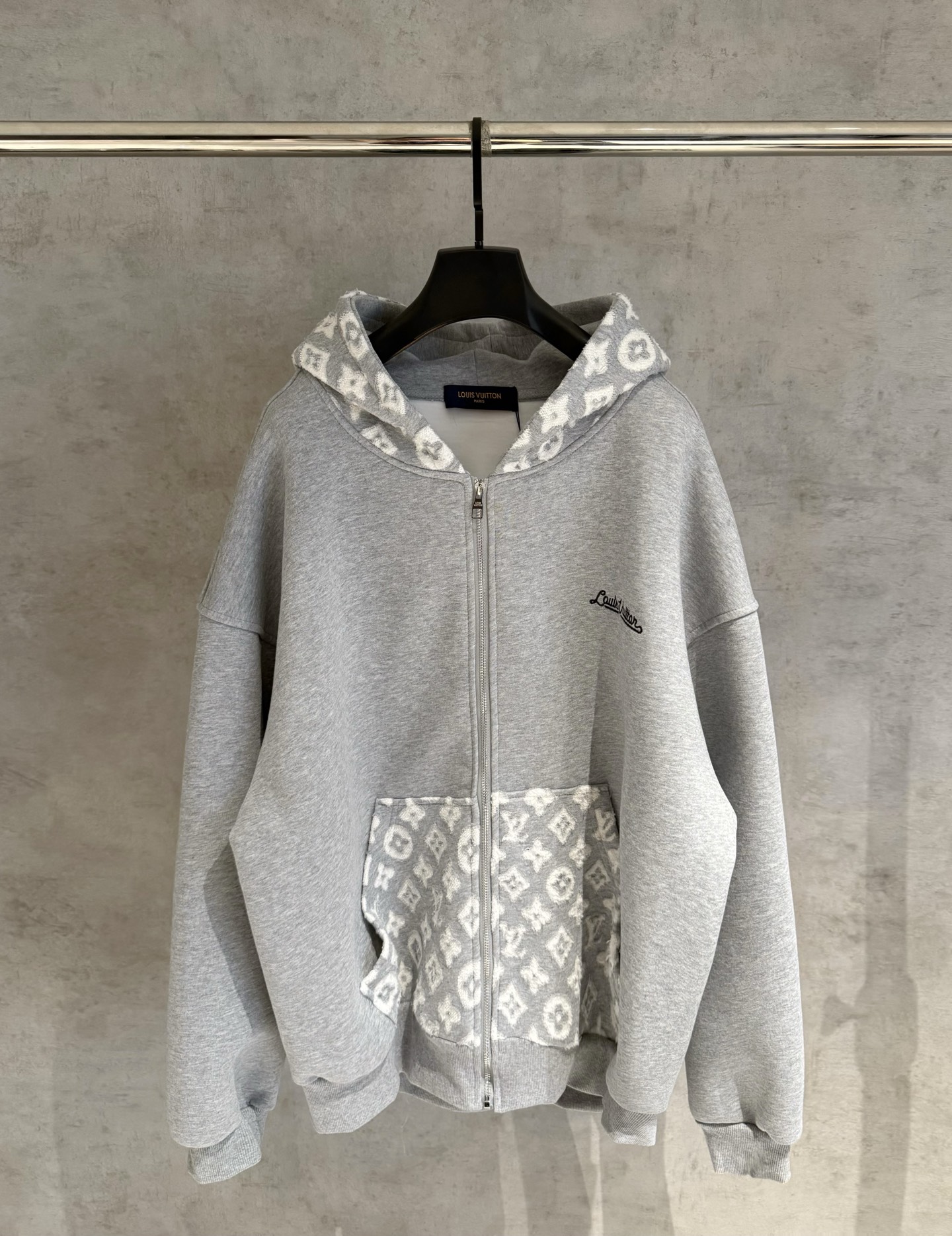 LV原單男士灰色連帽拉鍊外套 老花拼接撞色設計