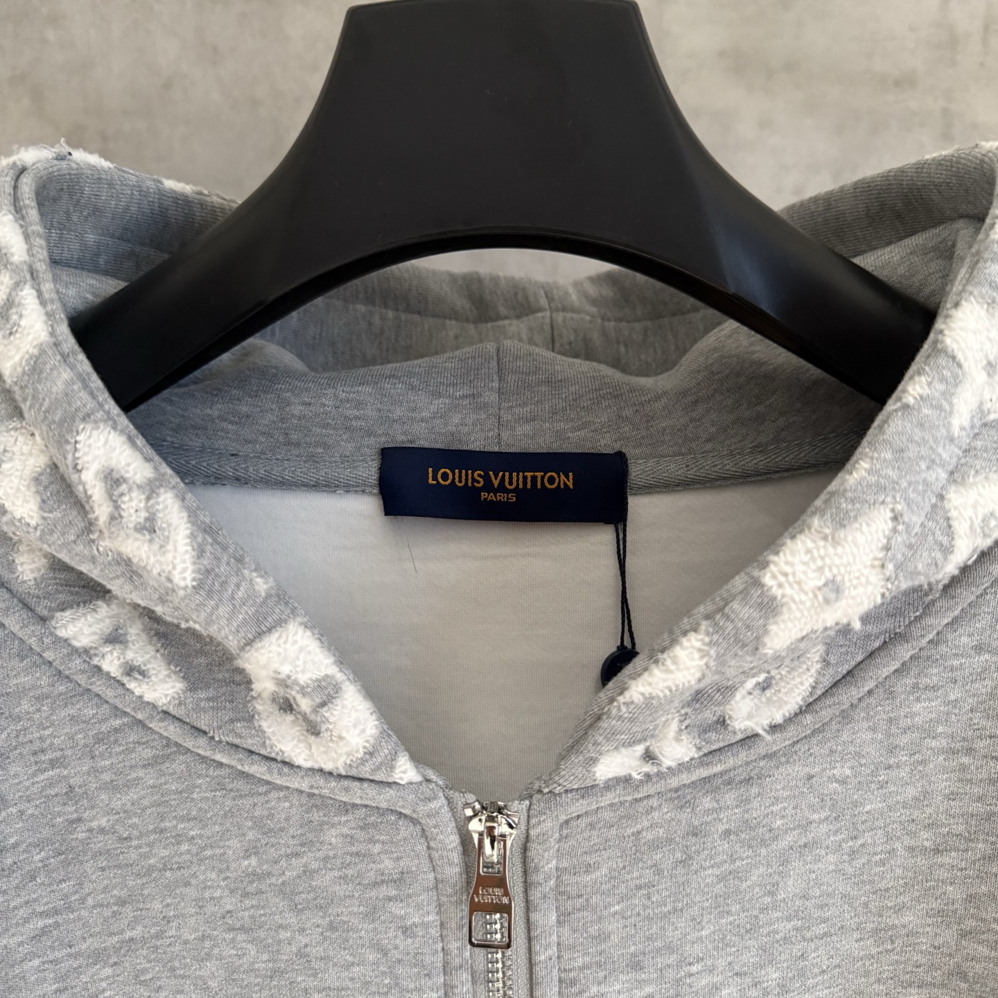LV原單男士灰色連帽拉鍊外套 老花拼接撞色設計｜歐美奢侈品精品推薦