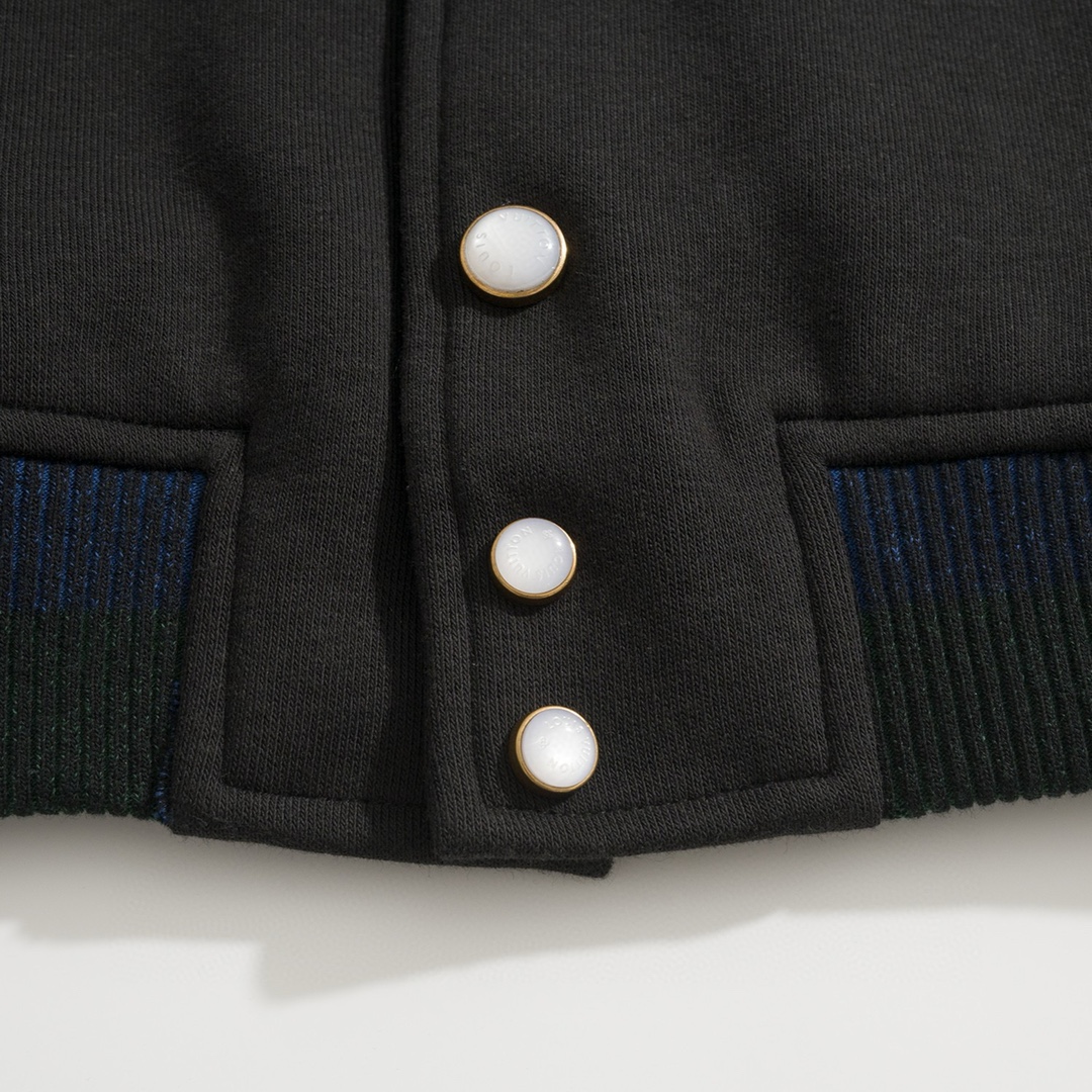 LV一比一男士棒球外套 黑白拼色設計潮流款｜歐美奢侈品精品推薦