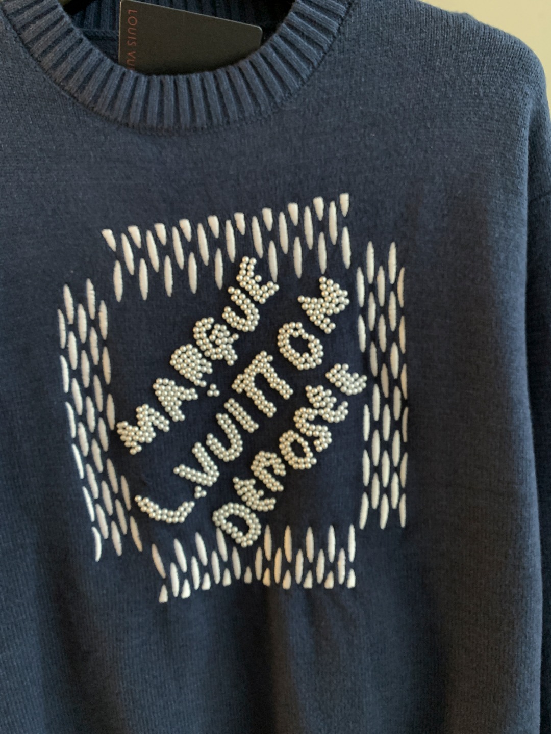 LV一比一男士針織長袖 深藍撞白字紋 高質感休閒|超A仿原單精品圖片 11 LV一比一男士針織長袖 深藍撞白字紋 高質感休閒|歐美奢侈品精品推薦