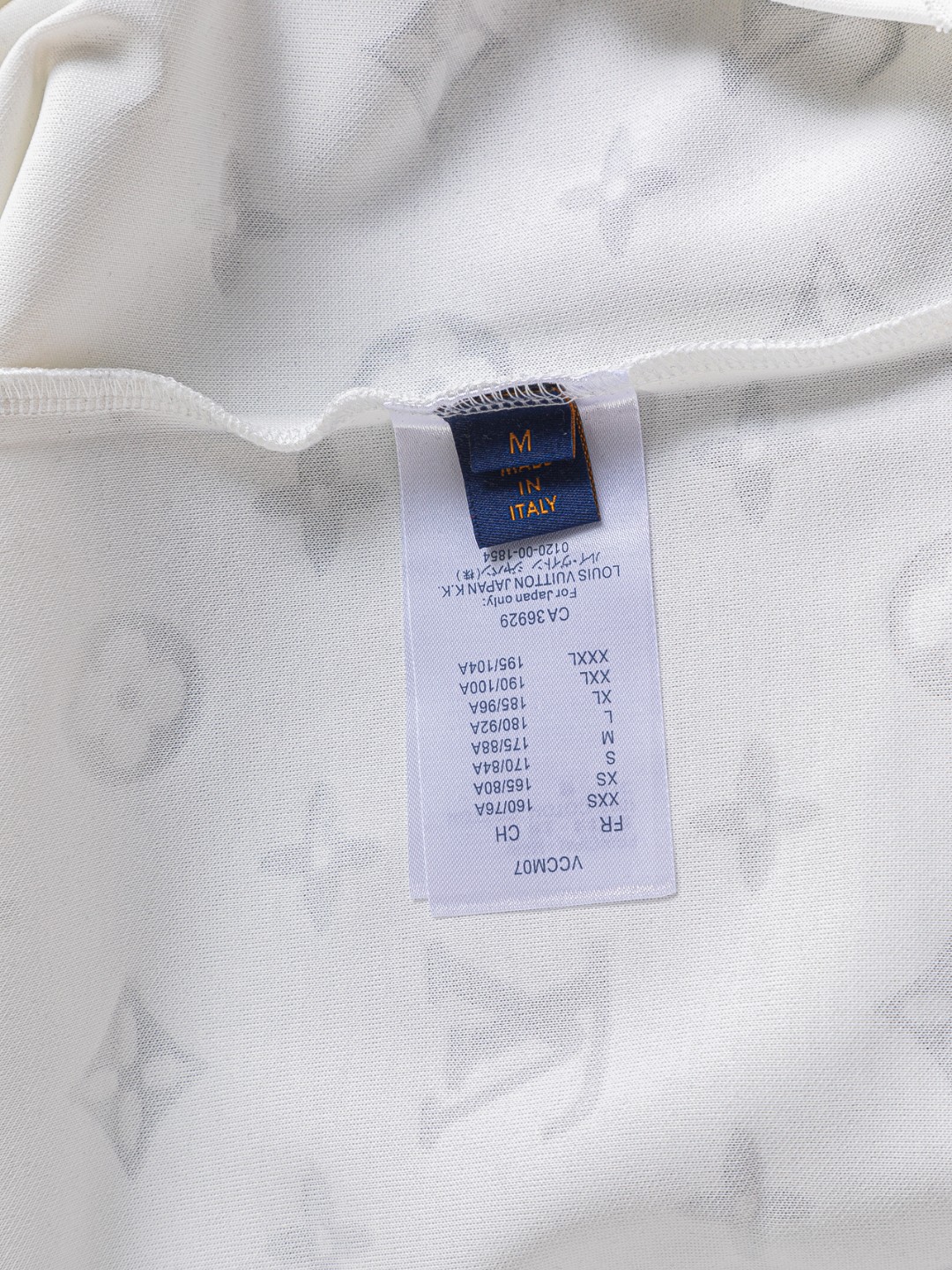 LV高仿男士白色短袖 老花滿版圖案簡約設計｜歐美奢侈品精品推薦