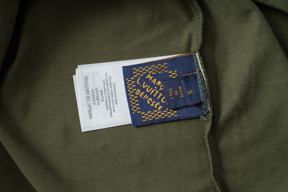 LV A貨綠底滿版字母短袖 男用寬鬆潮流款 刺繡立體圖樣設計｜歐美奢侈品精品推薦