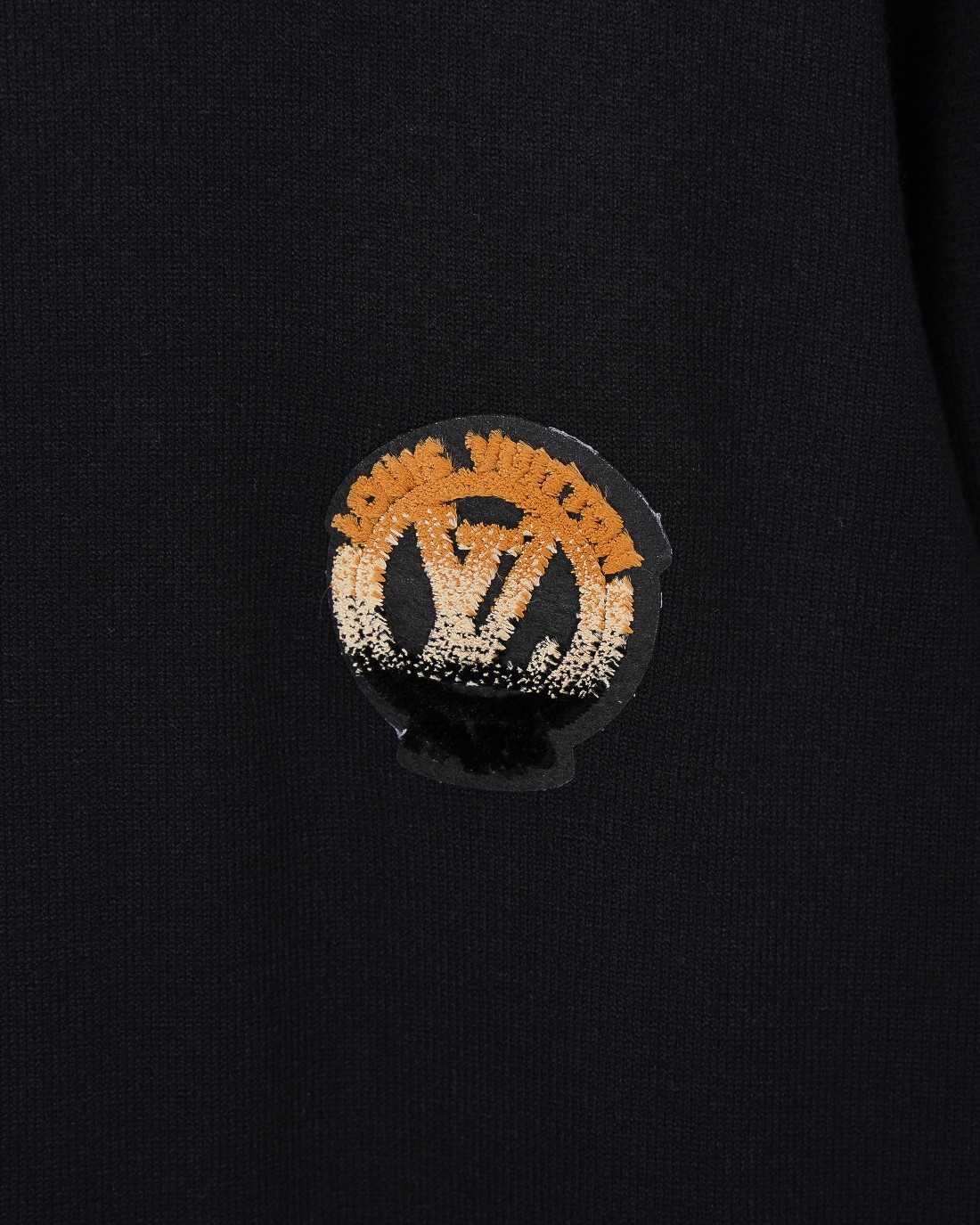 LV 高仿黑色刺繡圓領毛衣 秋冬簡約奢華款｜歐美奢侈品精品推薦