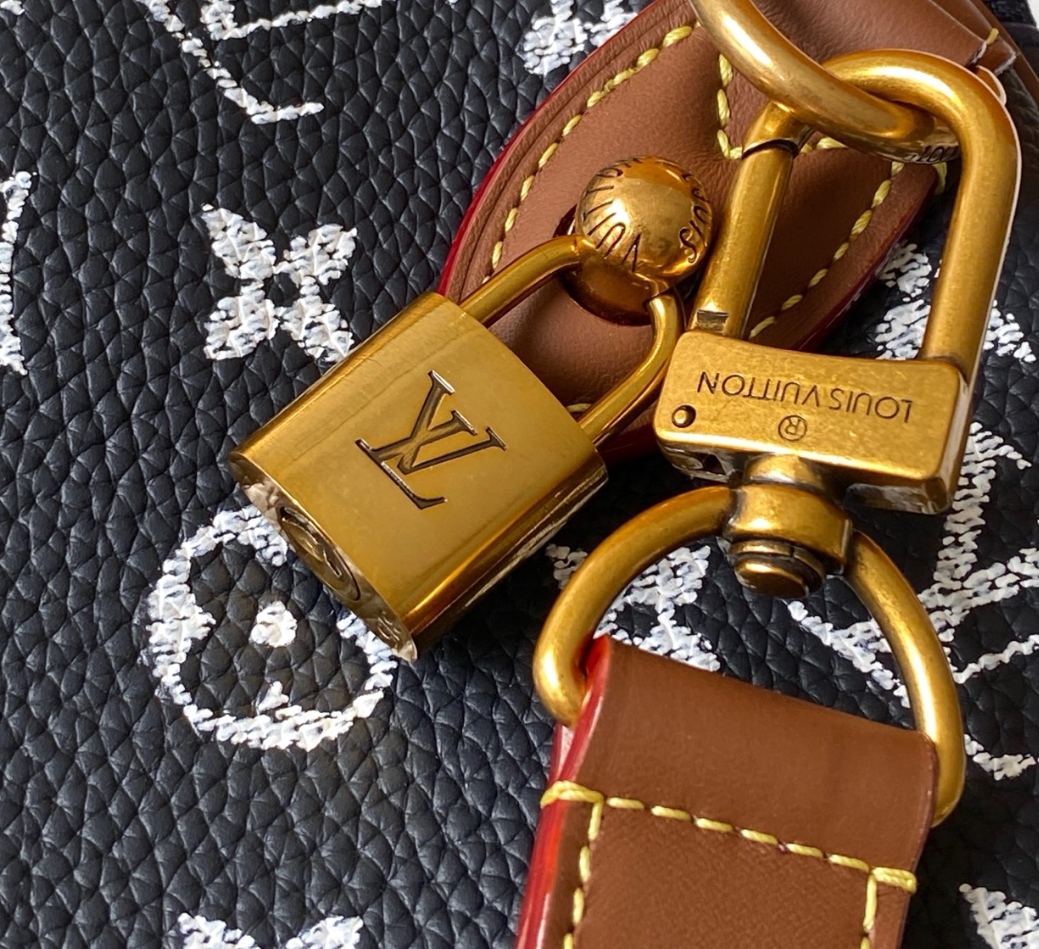 LV Speedy波士頓包高仿版本深度解析：植鞣革色澤變化與五金刻字工藝的實物觀察報告｜歐美奢侈品精品推薦