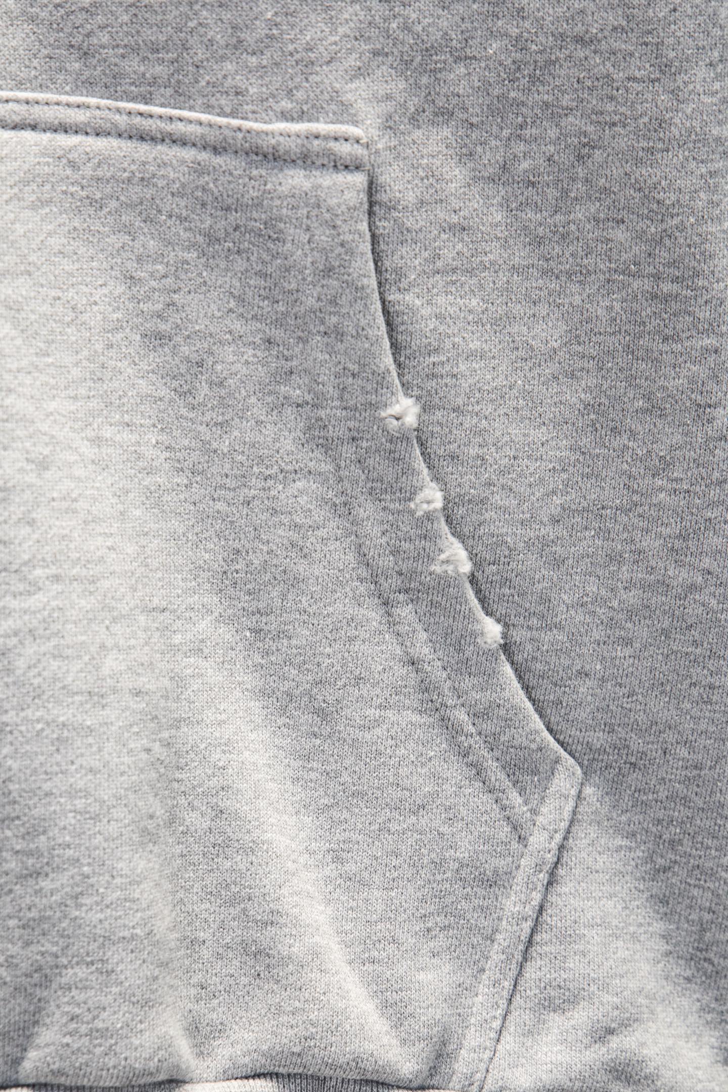 Balenciaga 原單男士灰色連帽外套 Luxury字樣刺繡設計| 9 Balenciaga 原單男士灰色連帽外套 Luxury字樣刺繡設計