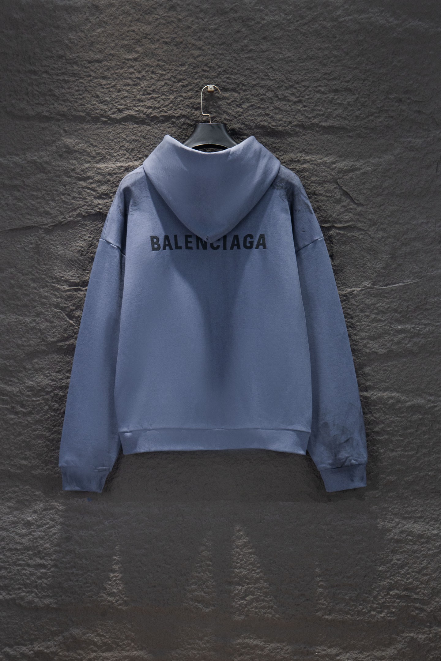 Balenciaga 高仿男士霧藍連帽外套 低飽和設計感街頭單品| 14 Balenciaga 高仿男士霧藍連帽外套 低飽和設計感街頭單品