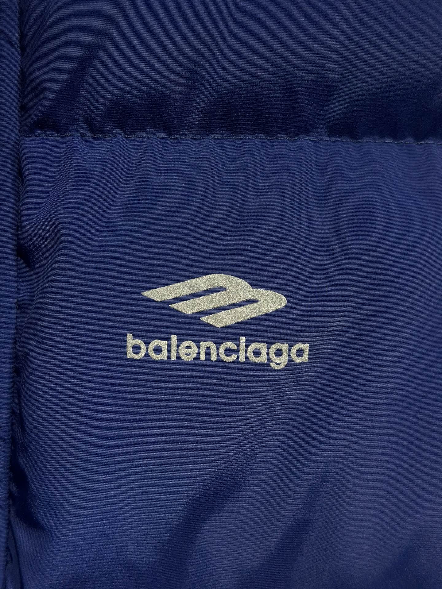 Balenciaga高仿羽絨外套男士款 亮眼寶藍色系冬季新作| 8 Balenciaga高仿羽絨外套男士款 亮眼寶藍色系冬季新作