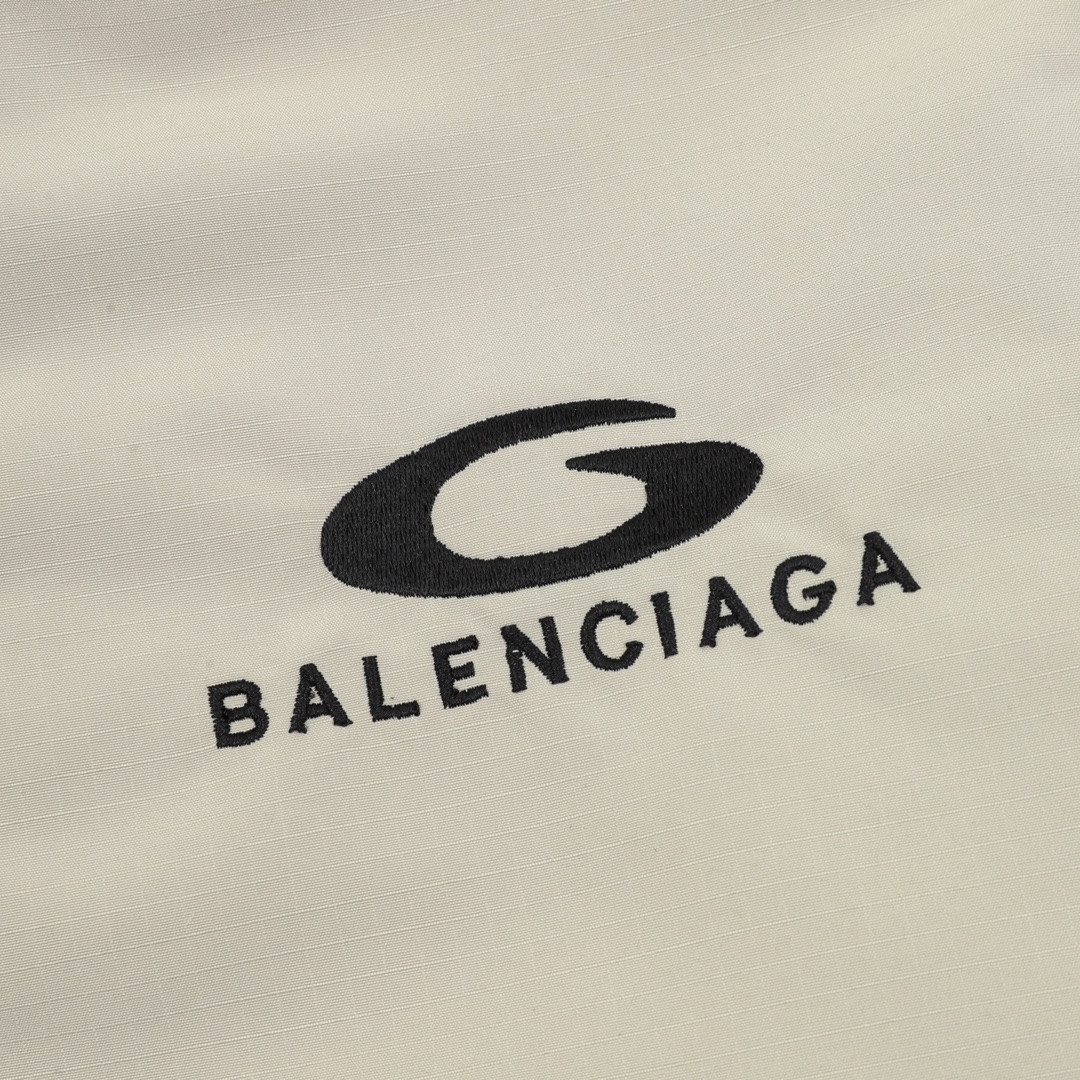 Balenciaga高仿男款立領拼接外套 機能風剪裁款式| 12 Balenciaga高仿男款立領拼接外套 機能風剪裁款式