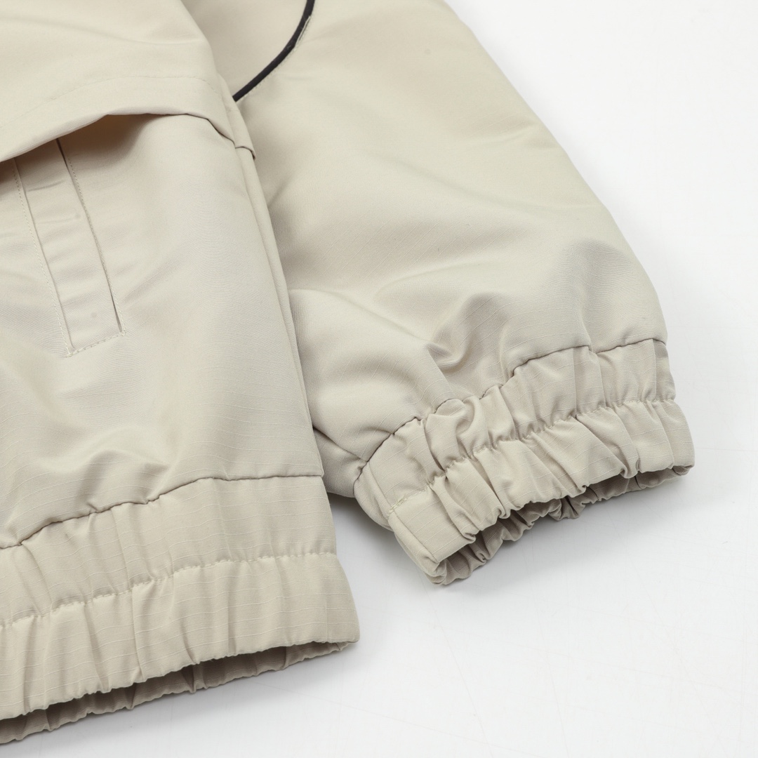 Balenciaga高仿男款立領拼接外套 機能風剪裁款式| 11 Balenciaga高仿男款立領拼接外套 機能風剪裁款式