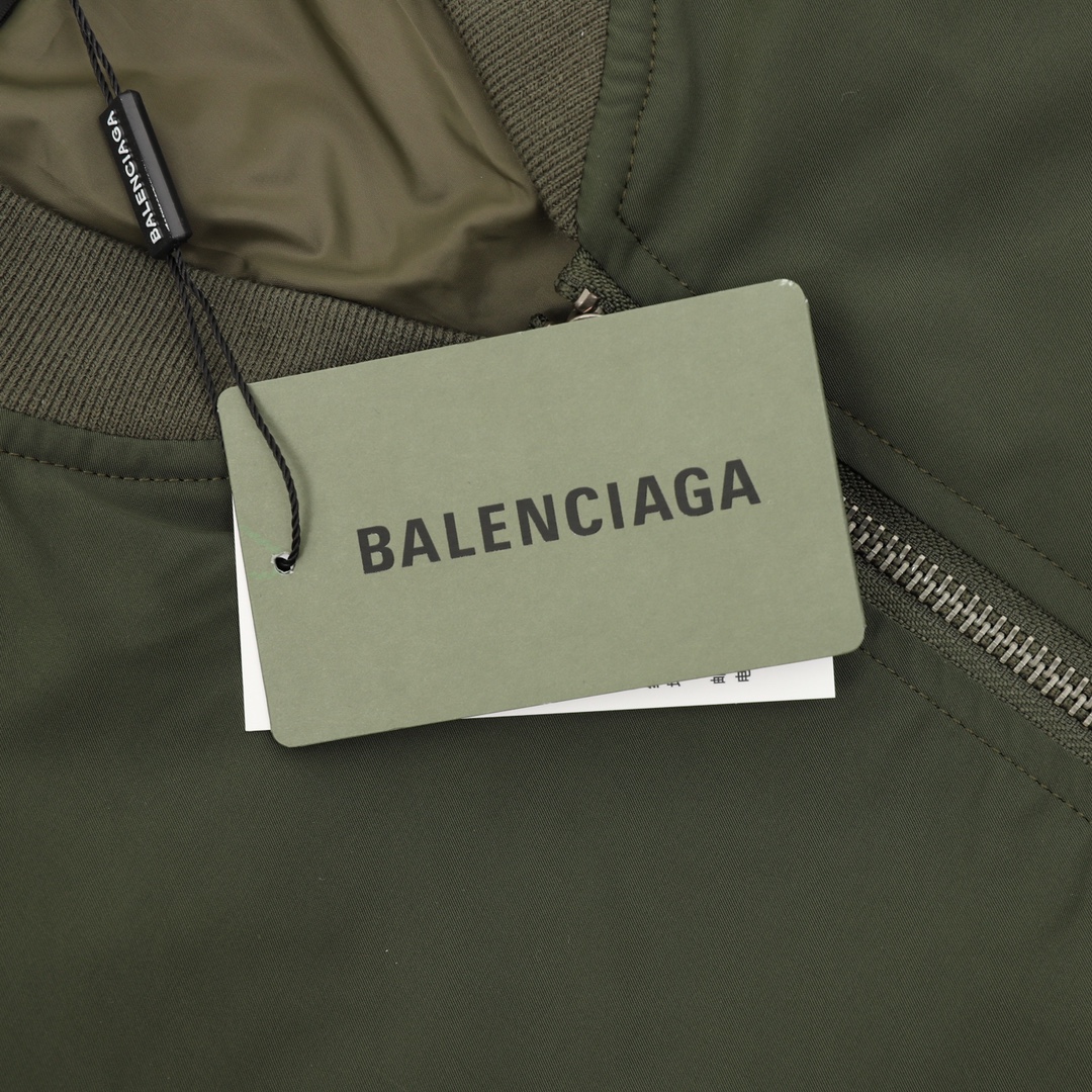 Balenciaga高仿飛行外套男款 軍綠復古徽章潮流單品
